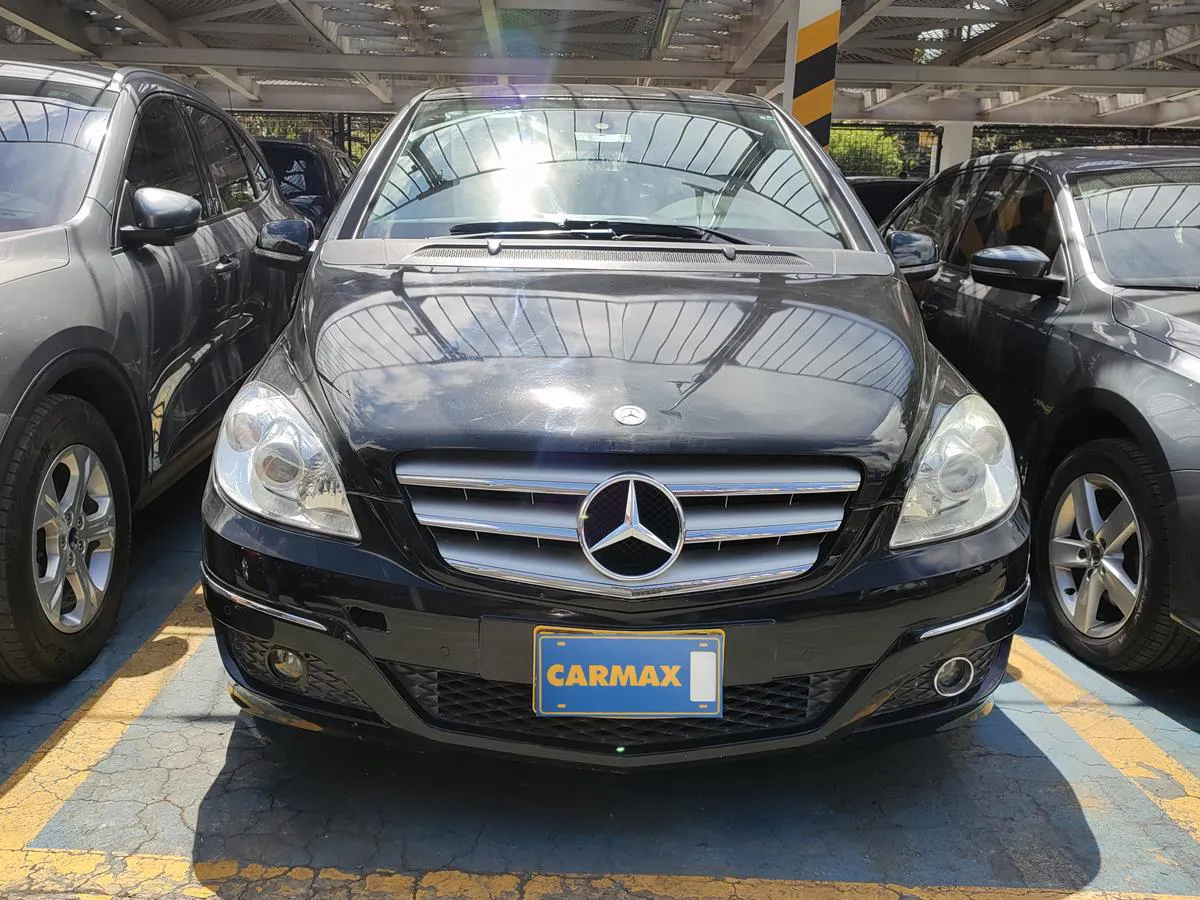 MERCEDES BENZ B 180 2012