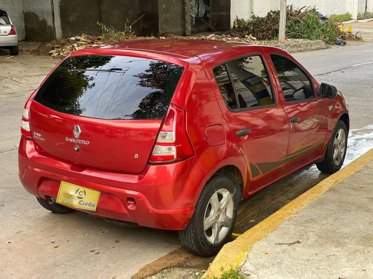 RENAULT SANDERO 2013