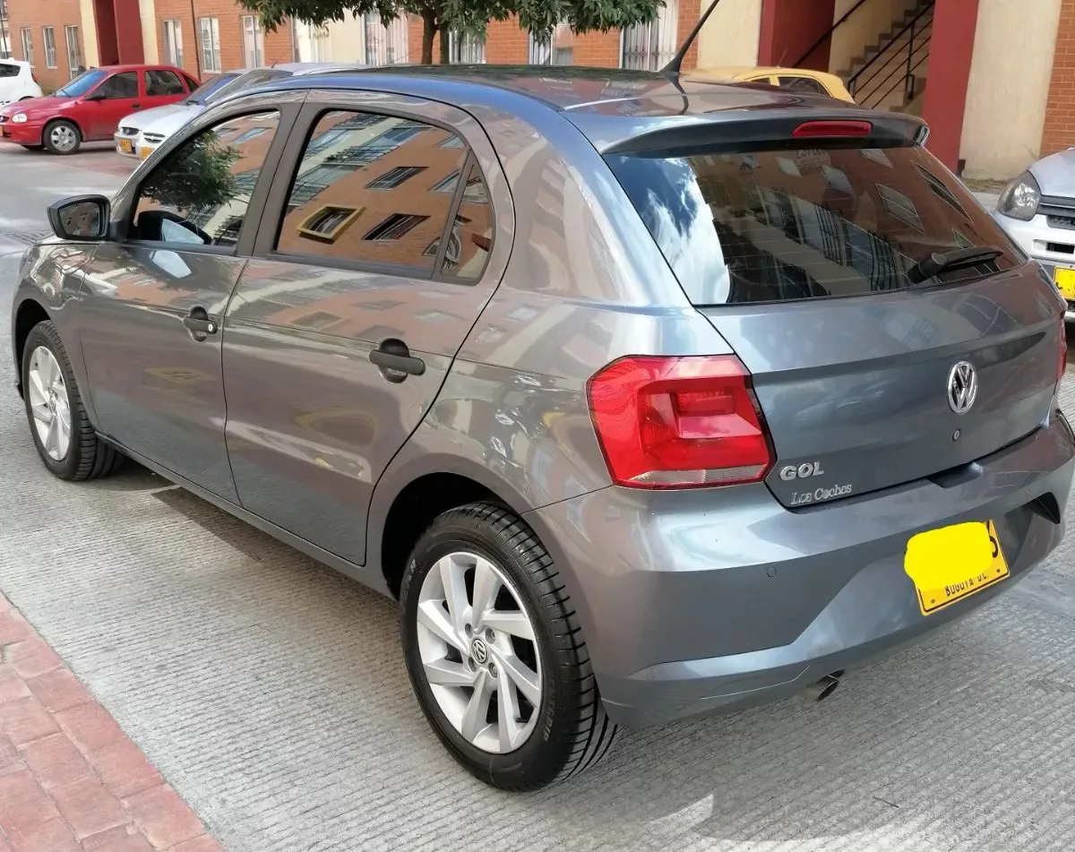 VOLKSWAGEN GOL 2004