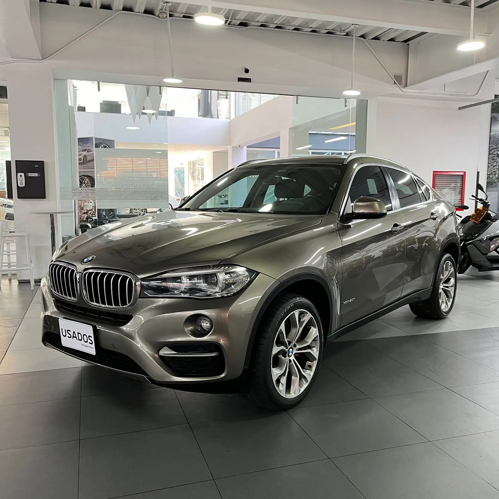 BMW X6 [F16] xDrive50i 2017