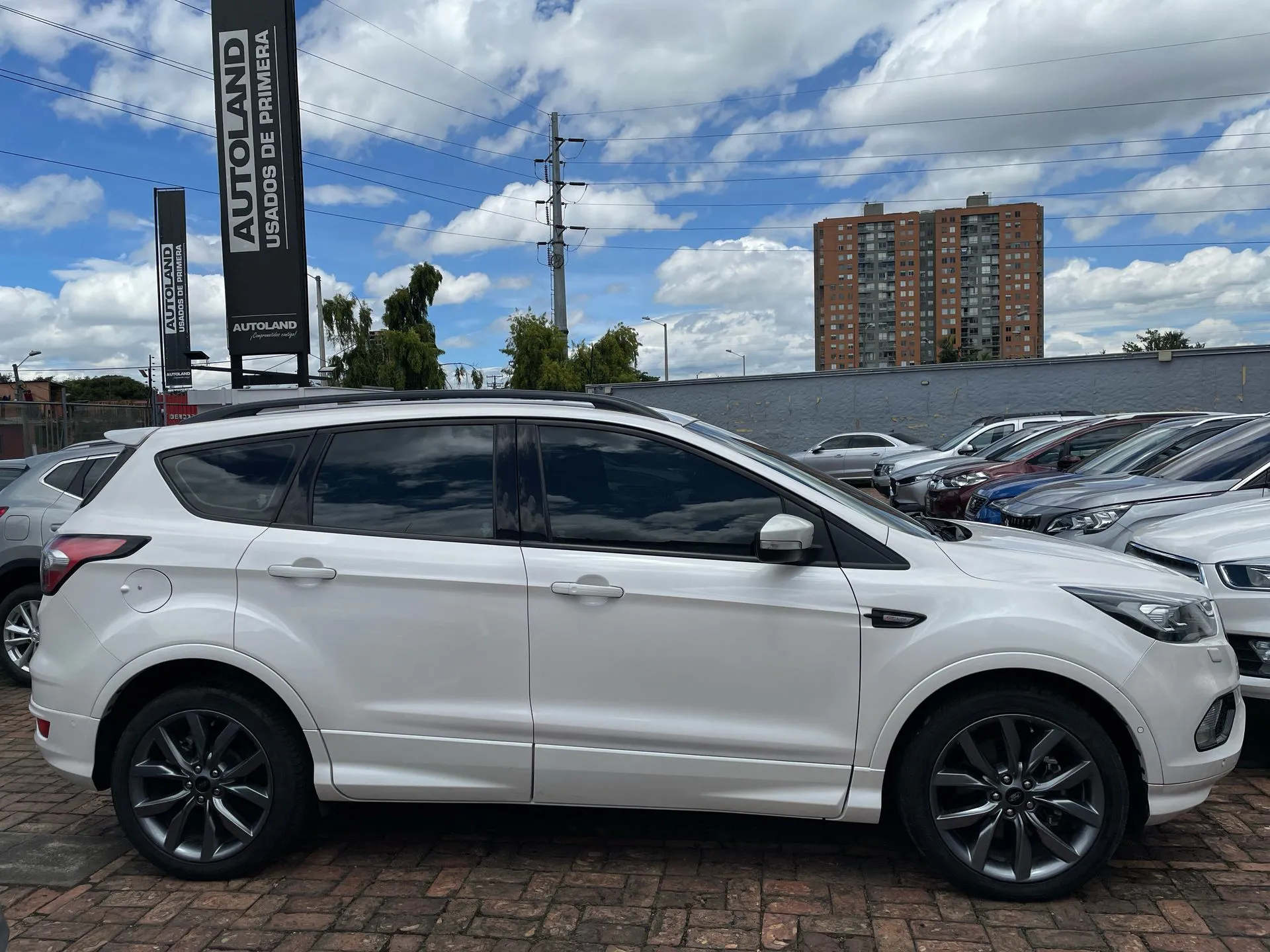 FORD ESCAPE SE 2020