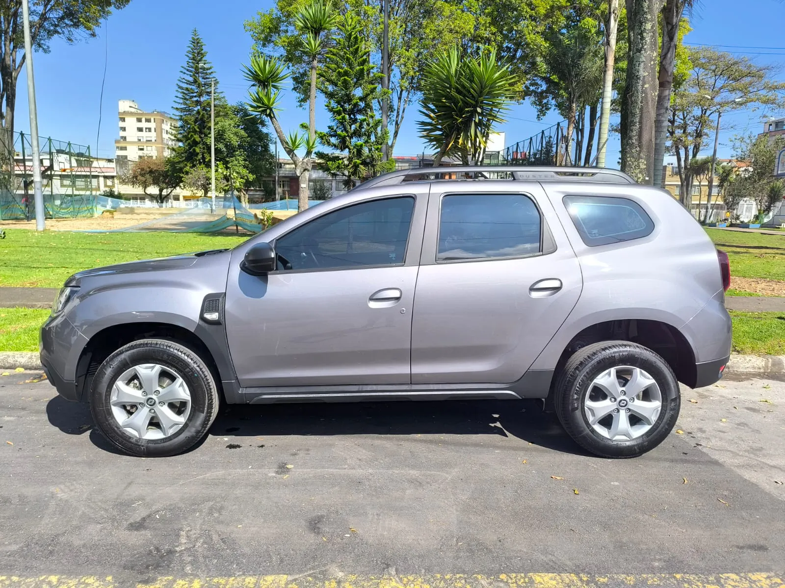 RENAULT DUSTER 2024