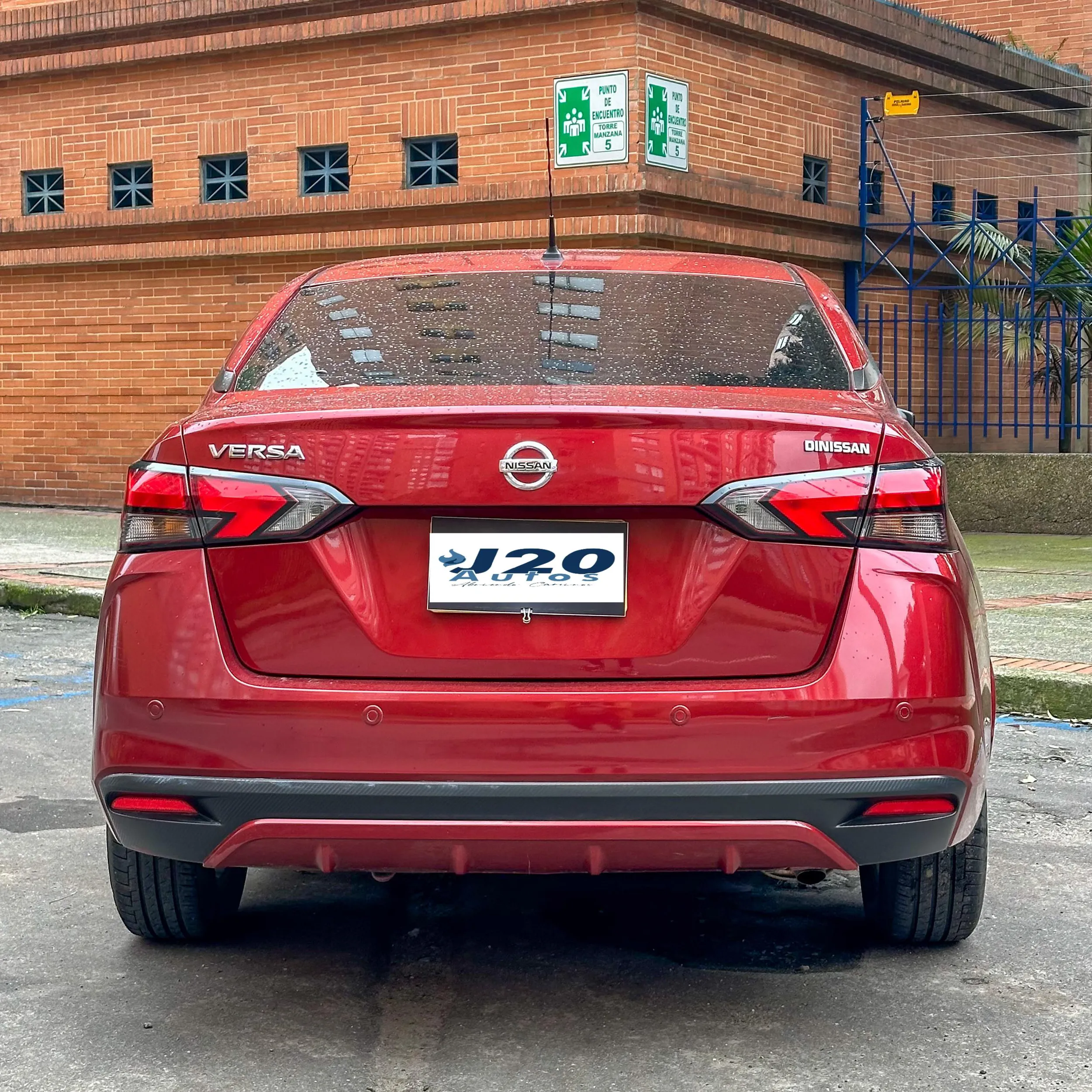 NISSAN VERSA SENSE 2020