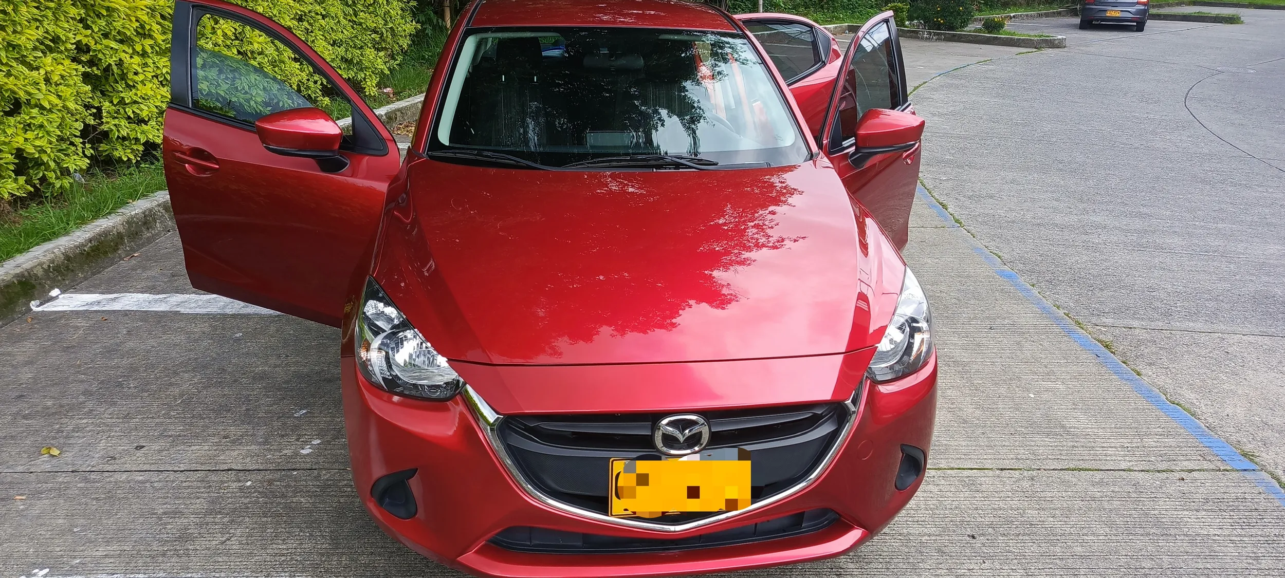 MAZDA 2 2020