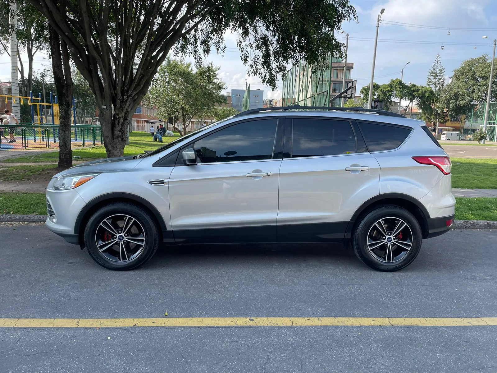 FORD ESCAPE SE 2014