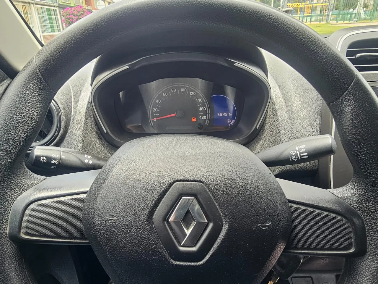 RENAULT KWID 2022