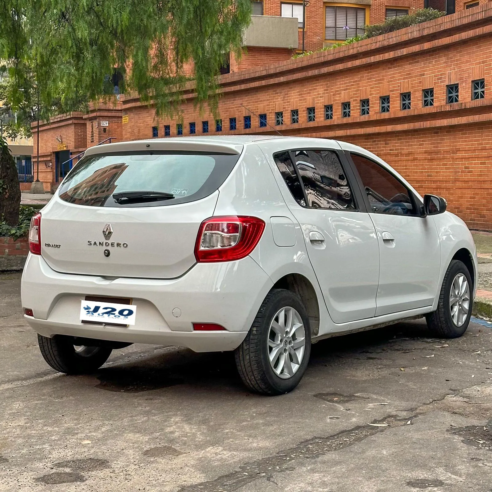 RENAULT SANDERO DYNAMIQUE 2016