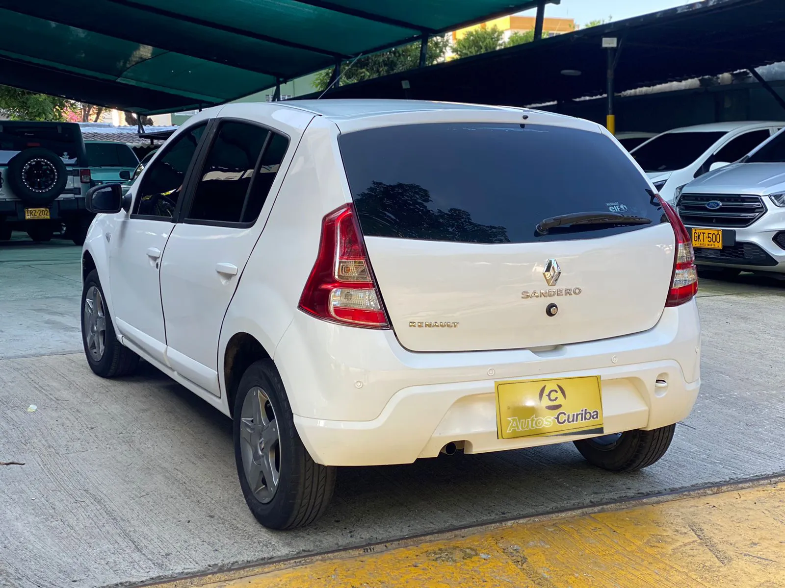 RENAULT SANDERO 2015