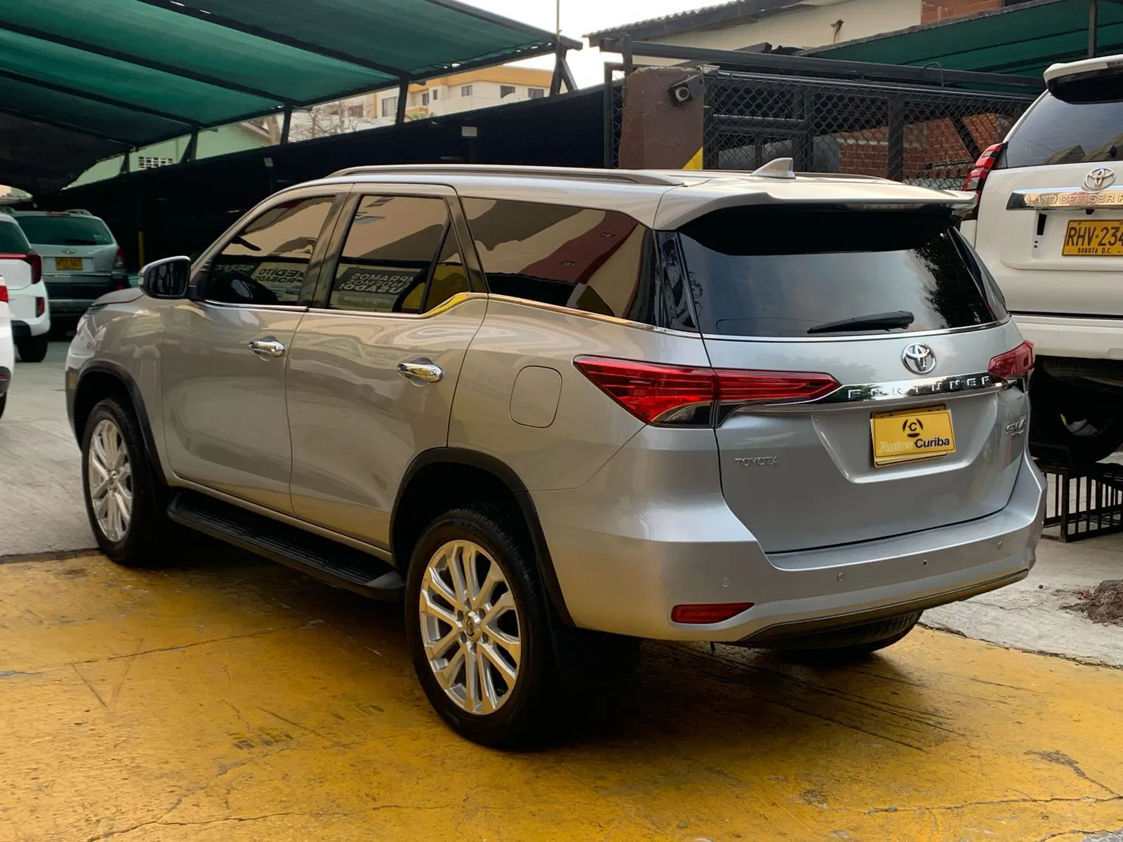 TOYOTA FORTUNER 2017