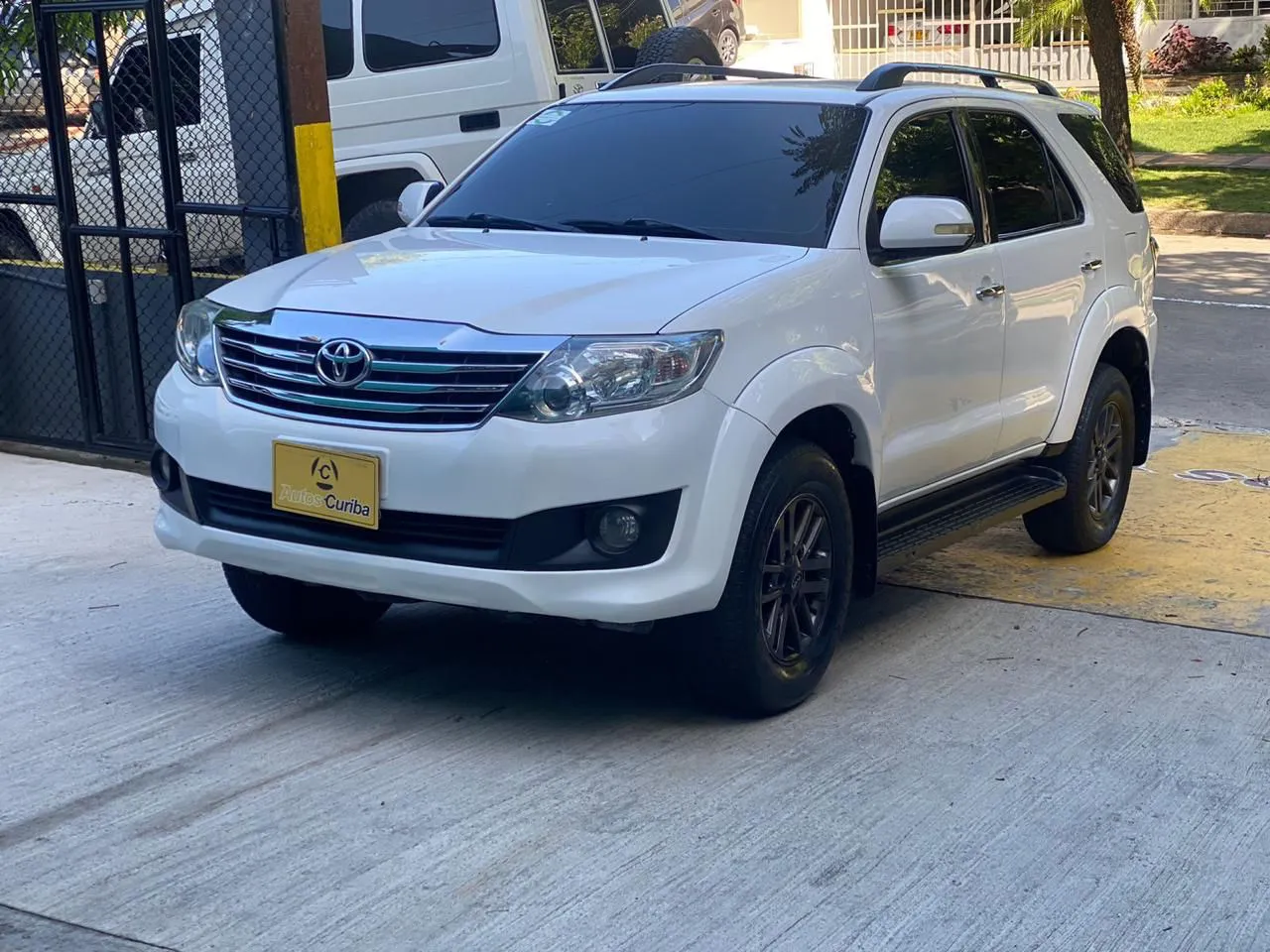 TOYOTA FORTUNER 2015