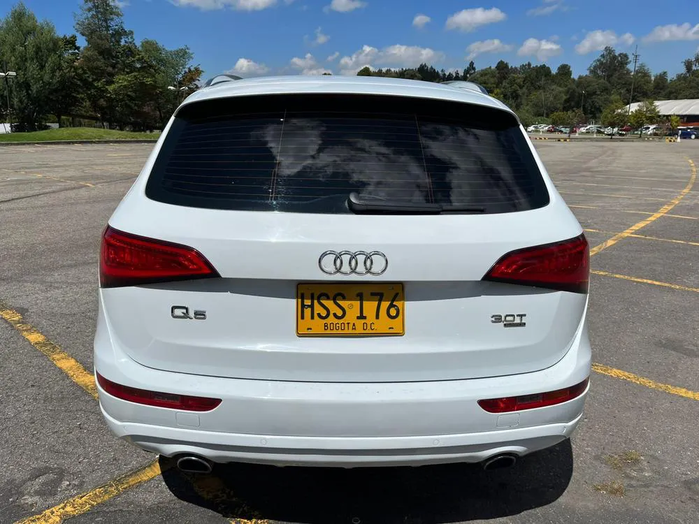 AUDI Q5 3.0 TFSI SPORT 2014