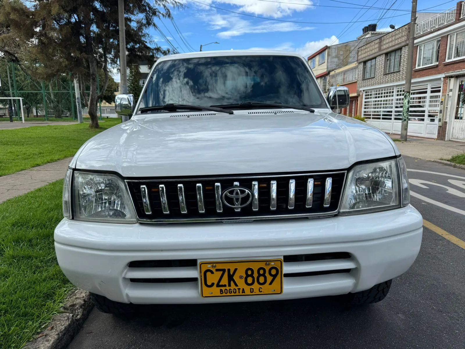 TOYOTA PRADO [LC 90] SUMO 2009