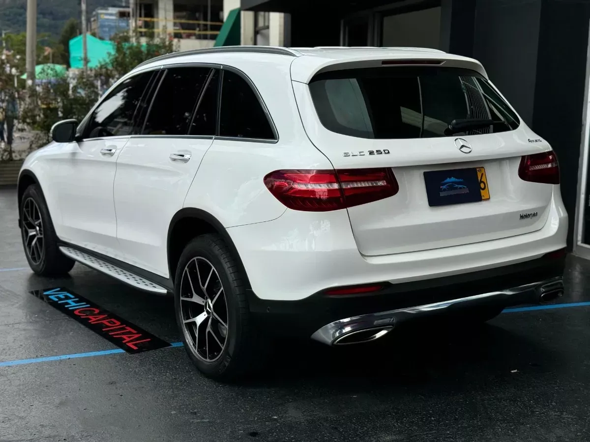 MERCEDES BENZ Glc250 Amatic 2019