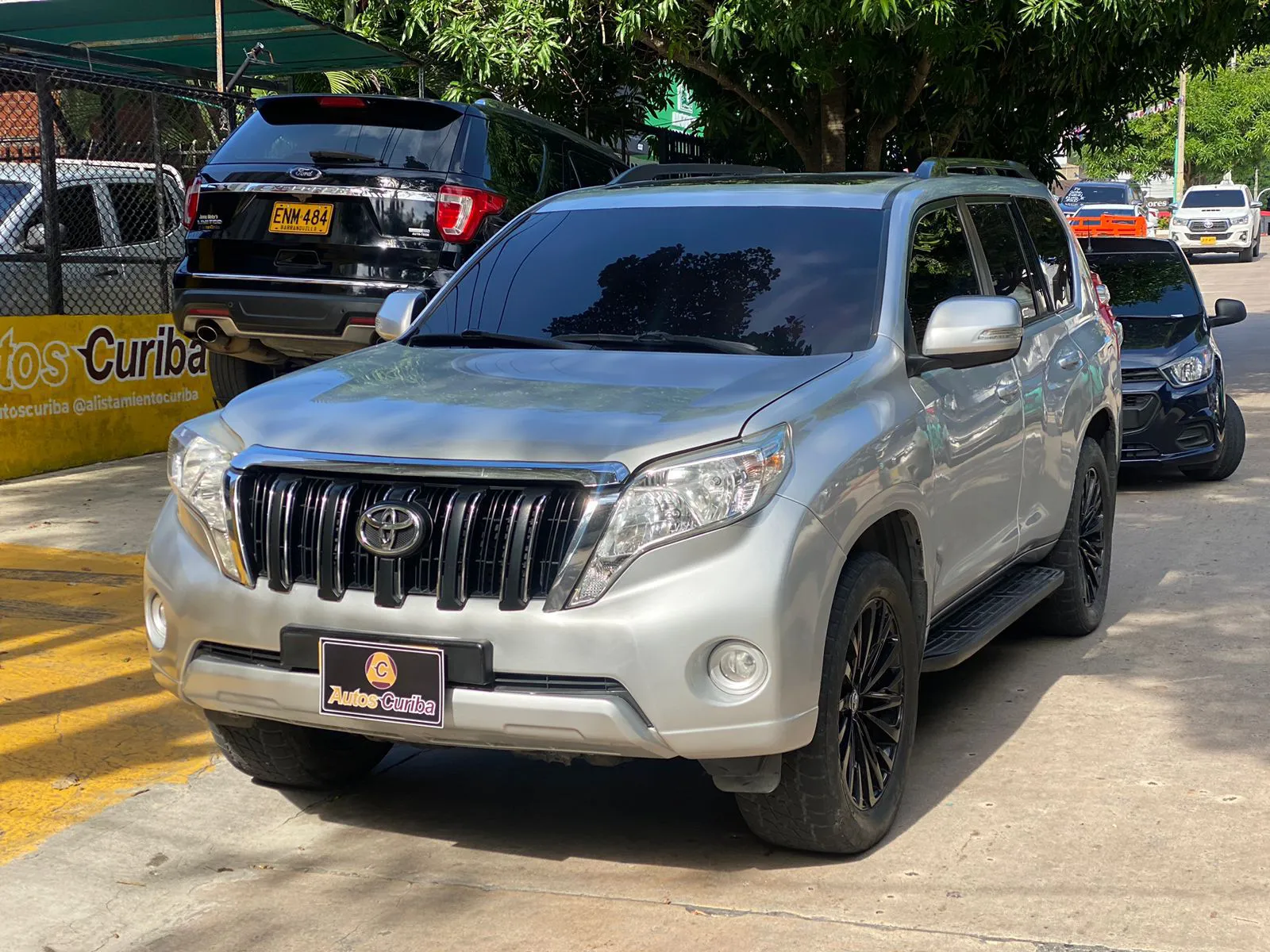 TOYOTA PRADO 2011