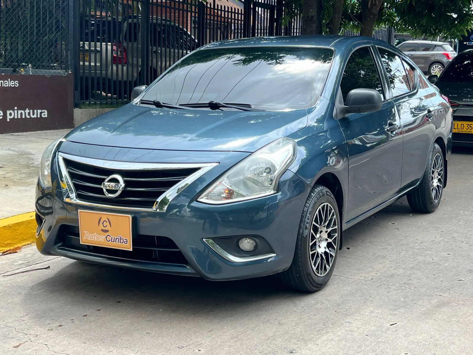 NISSAN VERSA 2017