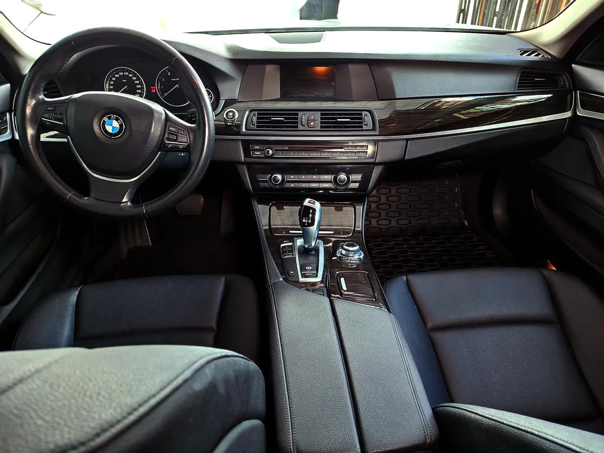 BMW 520 i 2013