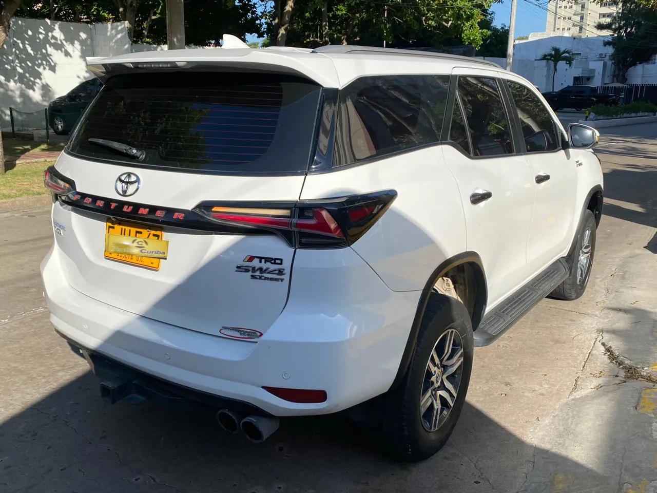 TOYOTA FORTUNER 2018