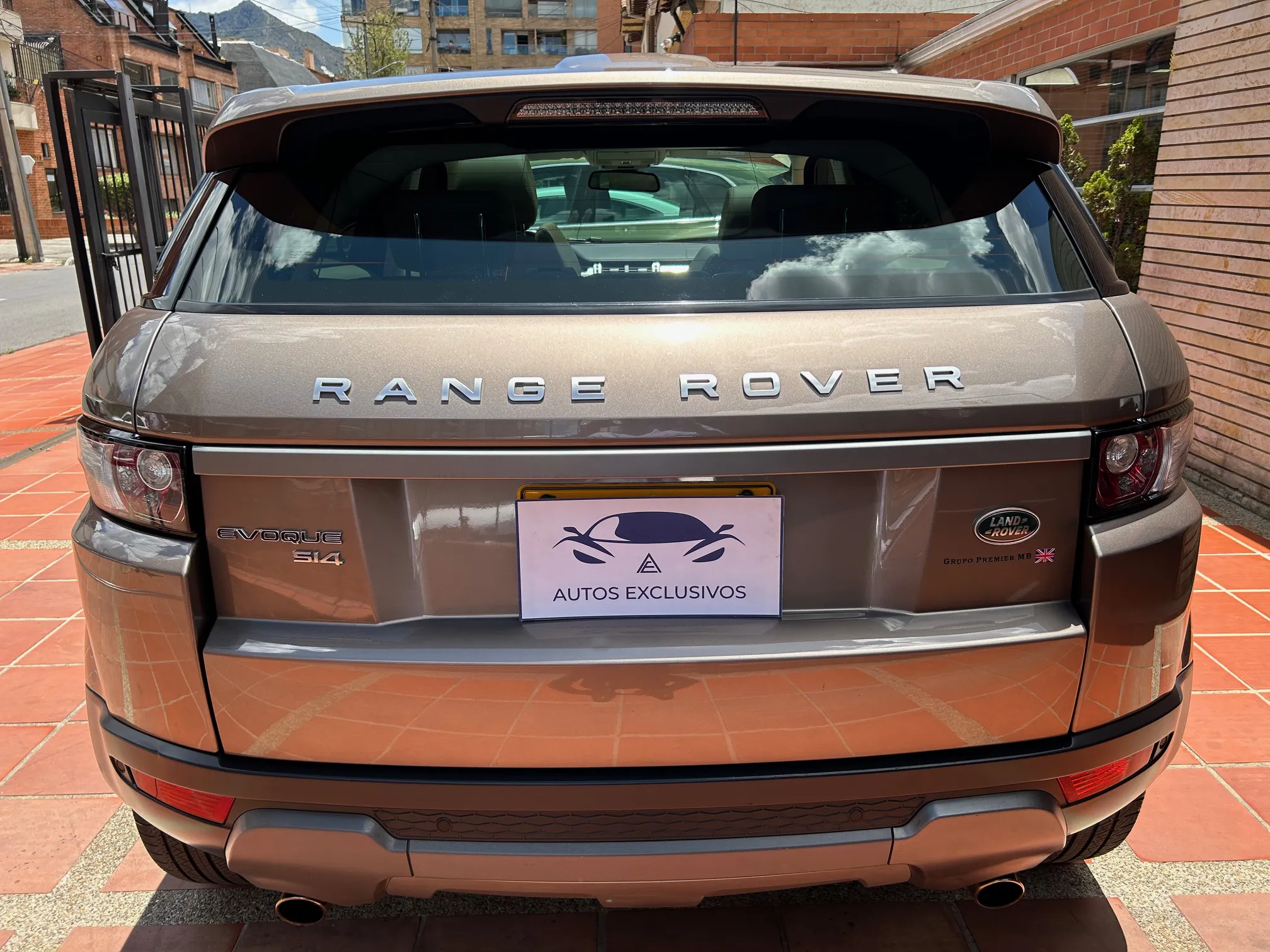 LAND ROVER RANGE RANGE ROVER 2015