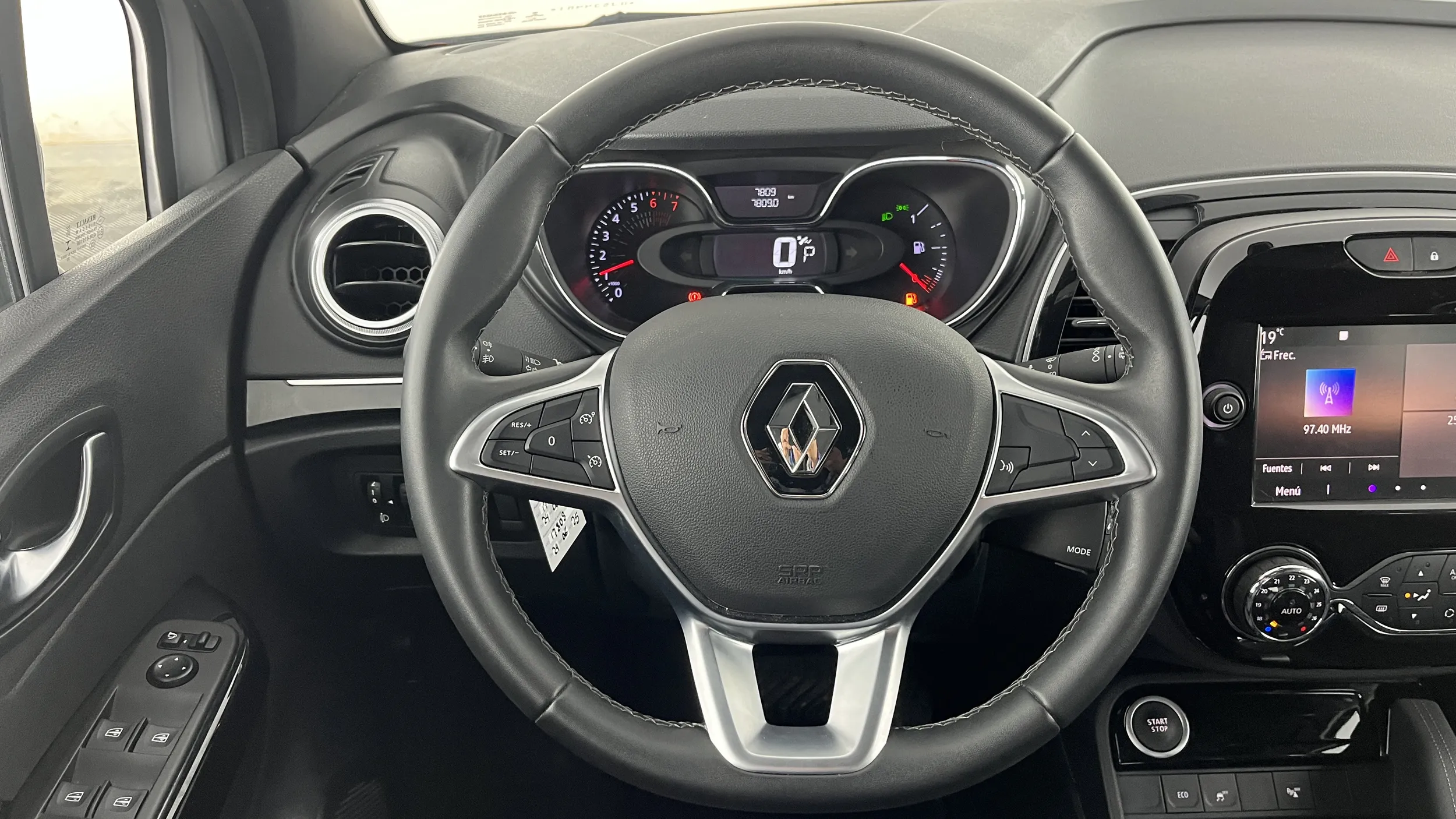 RENAULT CAPTUR INTENS 2024