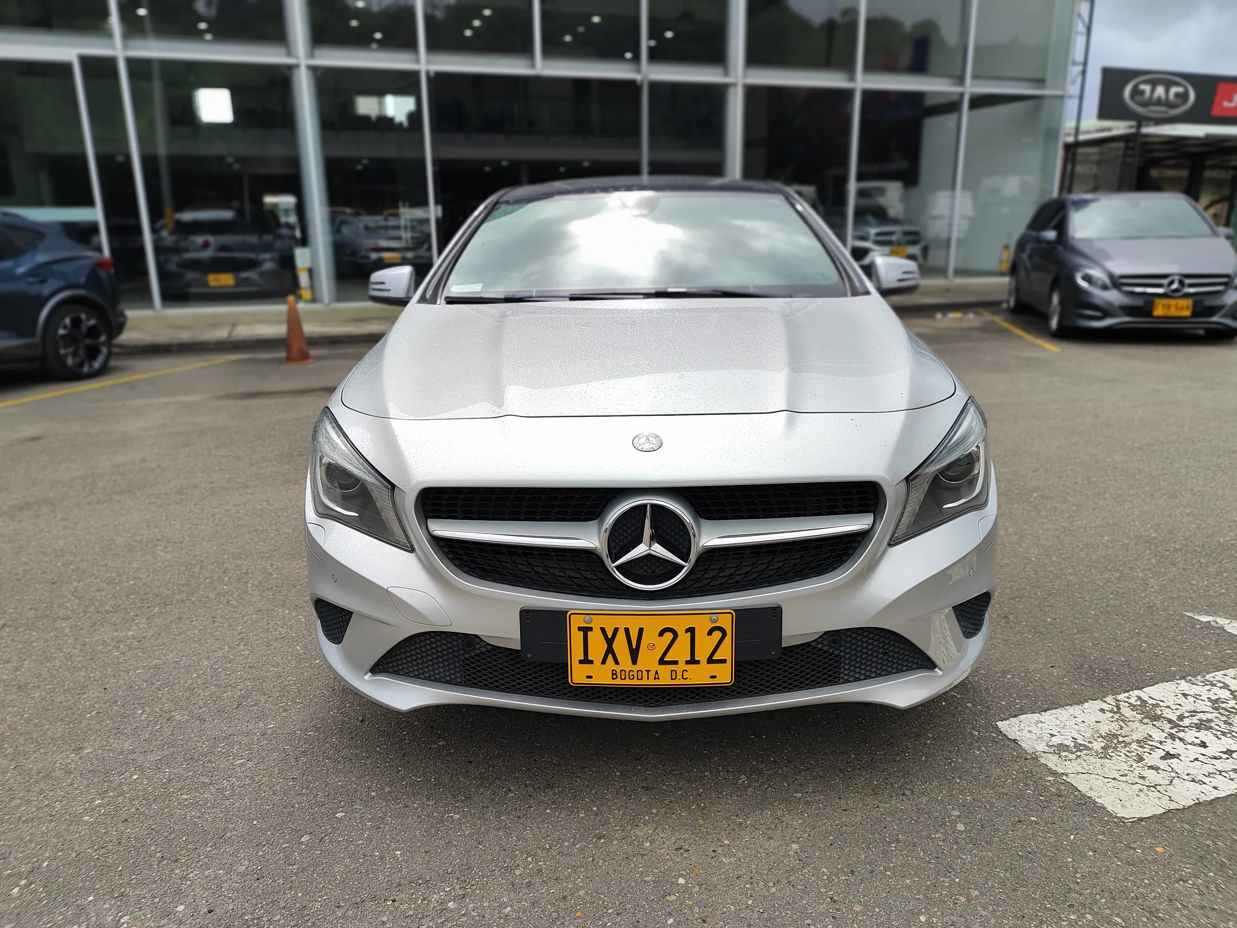 MERCEDES BENZ Cla180 PROGRESSIVE 2016