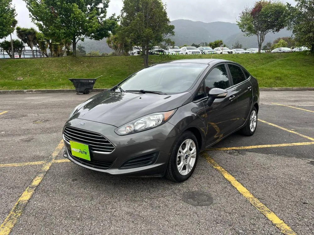 FORD FIESTA [7] SPORTBACK SE 2015