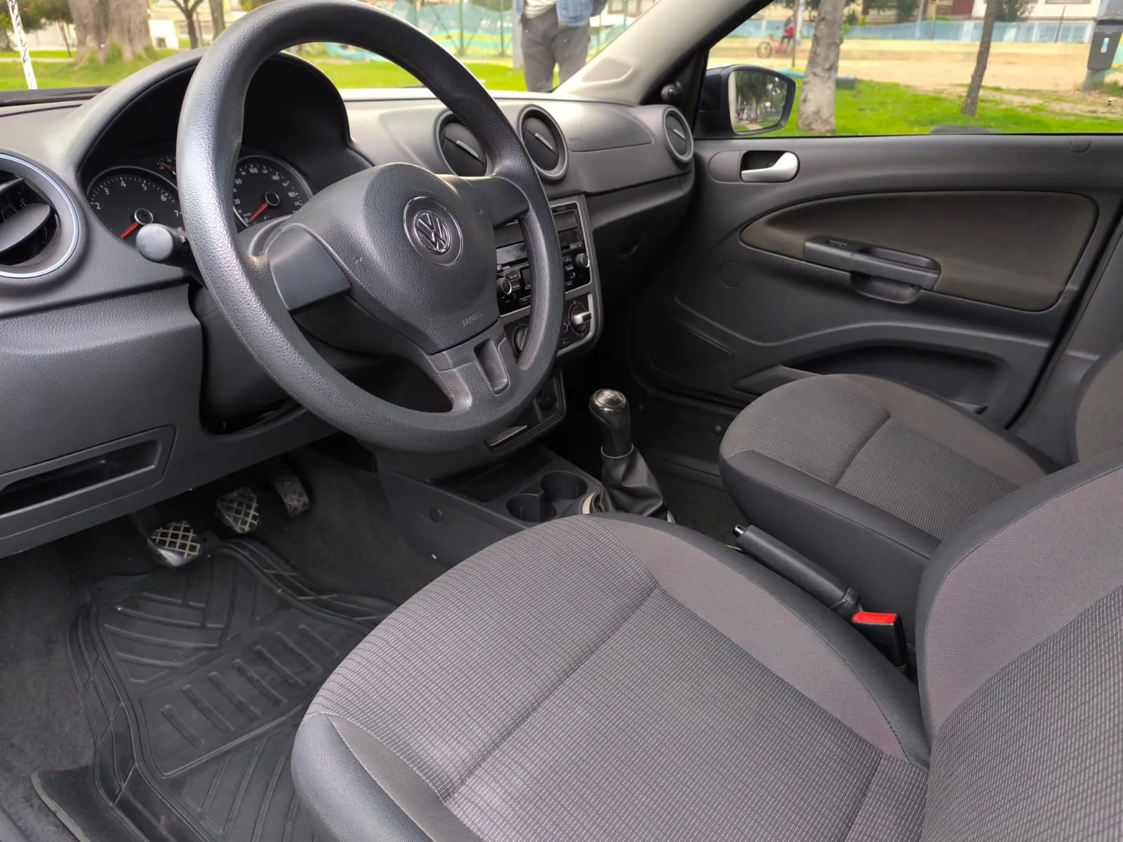 VOLKSWAGEN GOL 2013