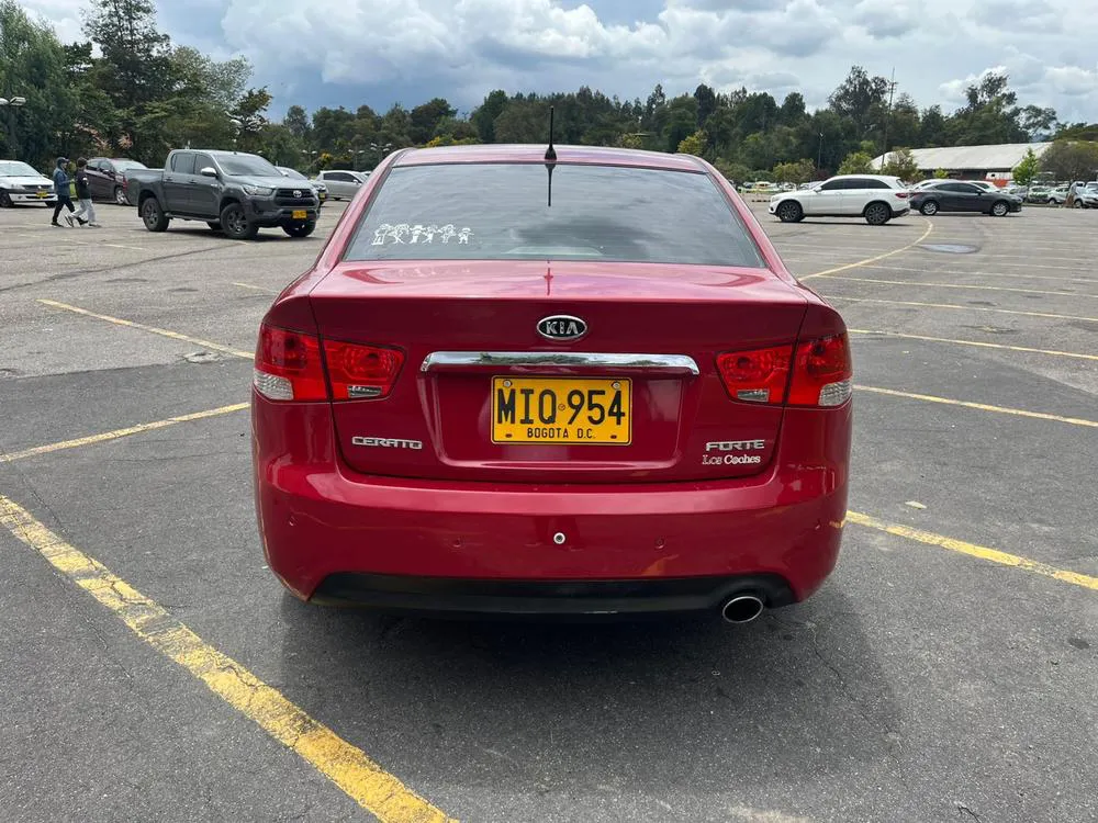 KIA CERATO FORTE 1.6 2013