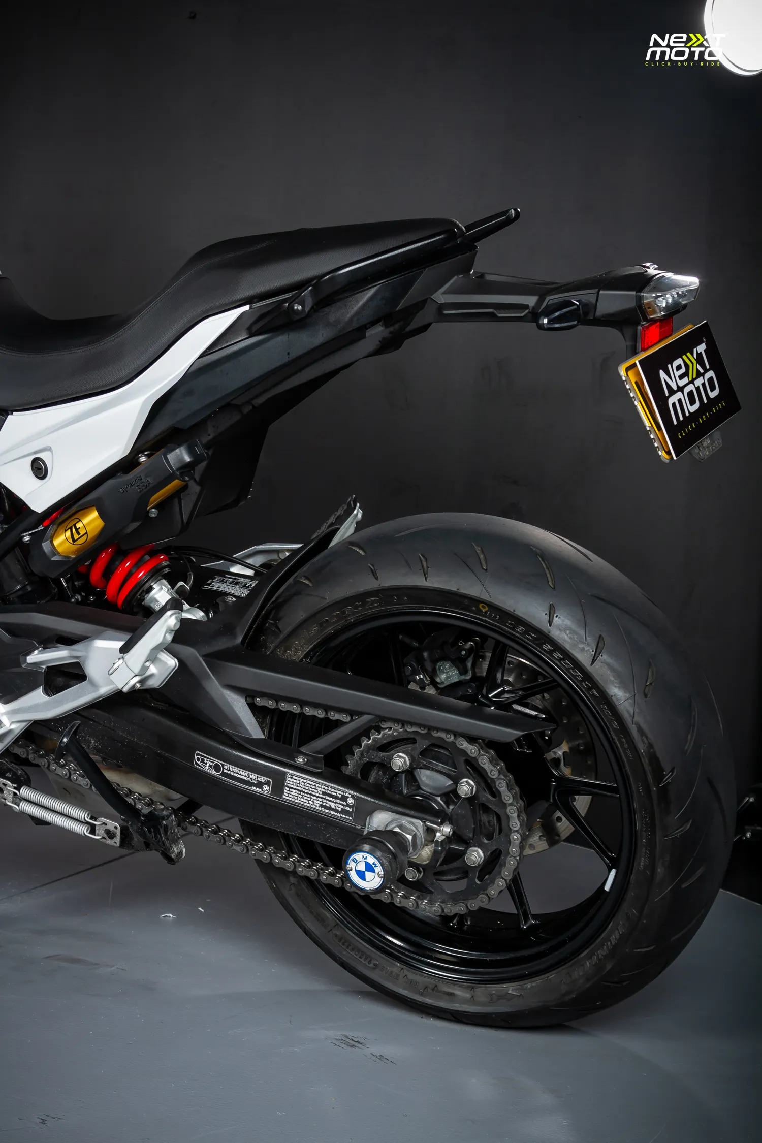 BMW F 900 R DYNAMIC 2023