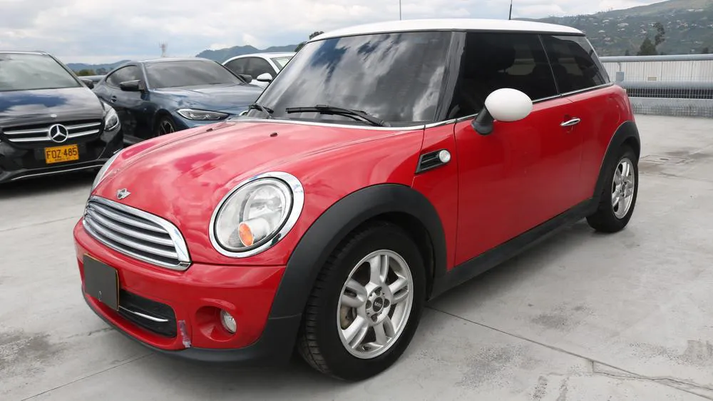 MINI COOPER F55 SALT 2013