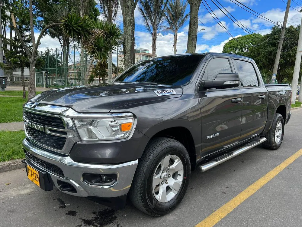 RAM RAM [5] DT 1500 BIG HORN ETORQ CREW CAB HYBRID 2022