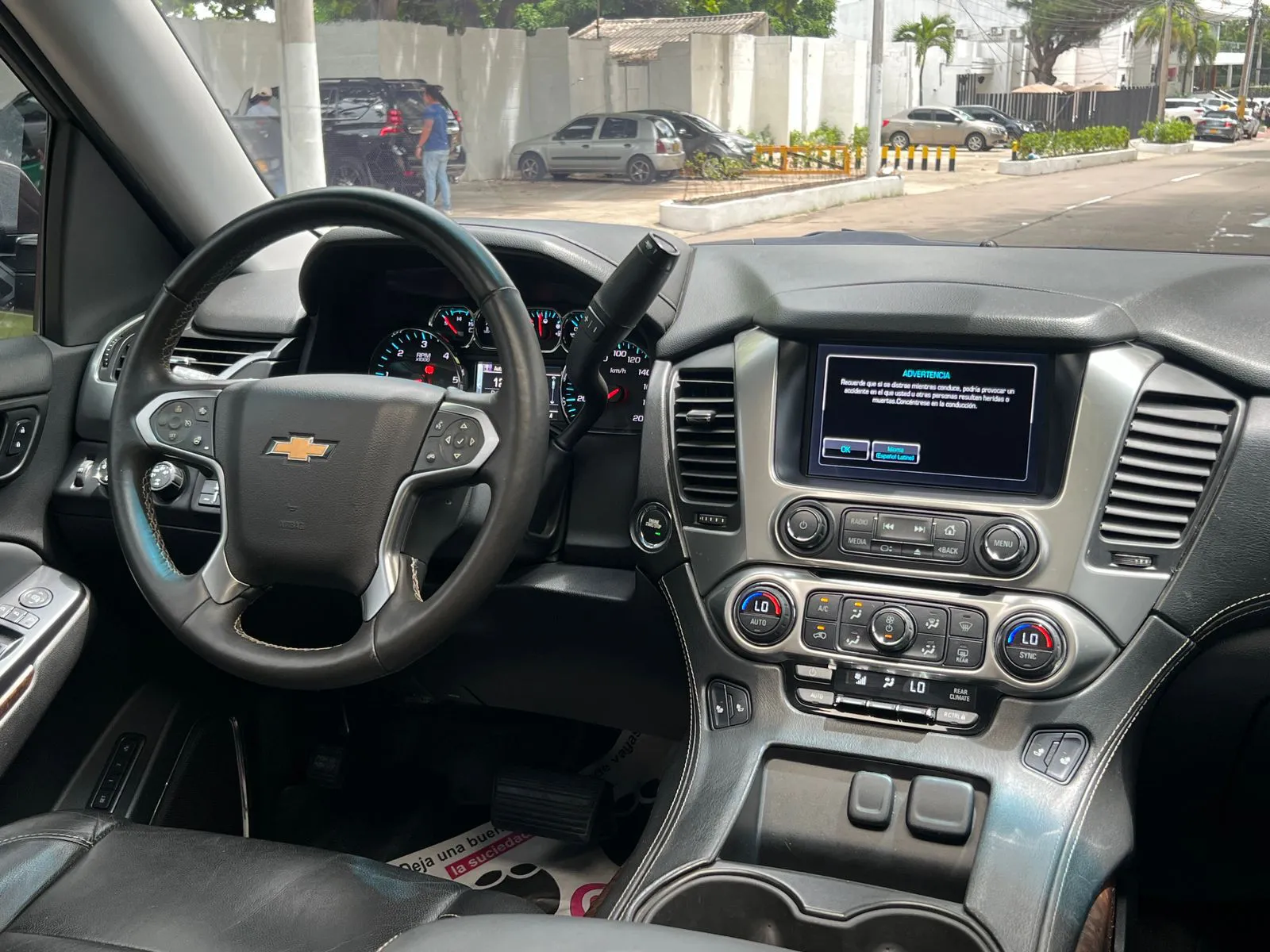 CHEVROLET TAHOE LT 2015