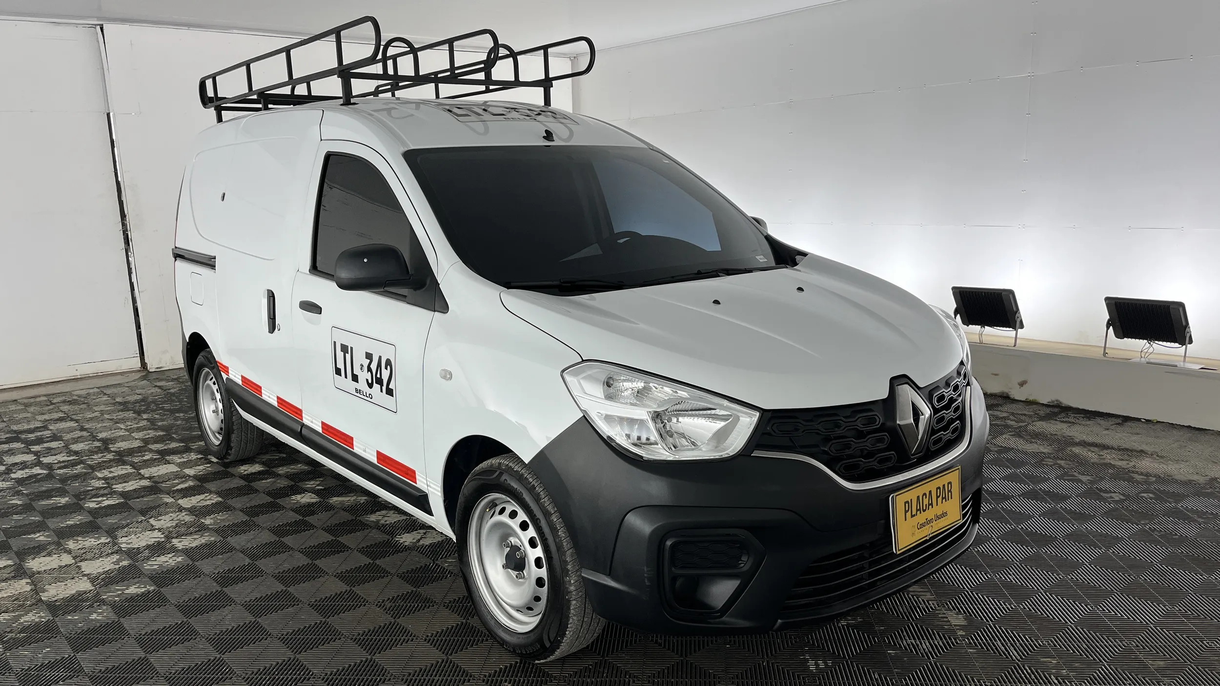 RENAULT KANGOO EXPRESS 2023