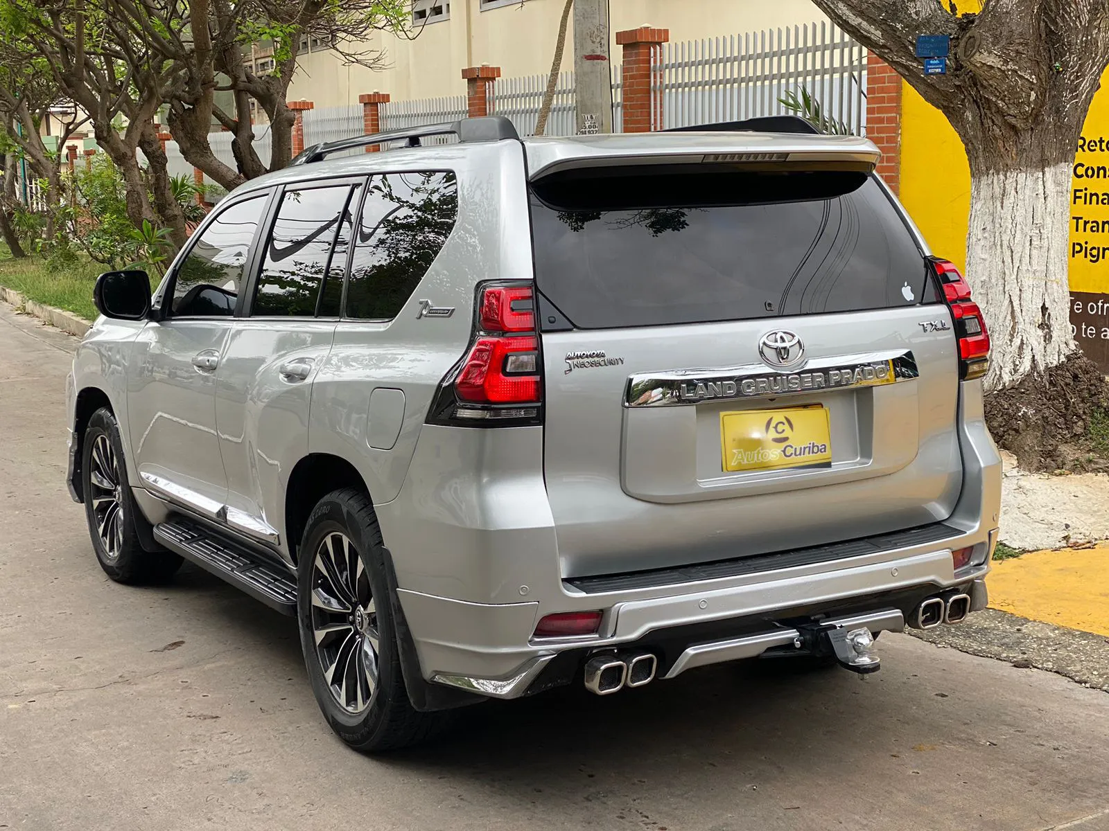 TOYOTA PRADO 2014