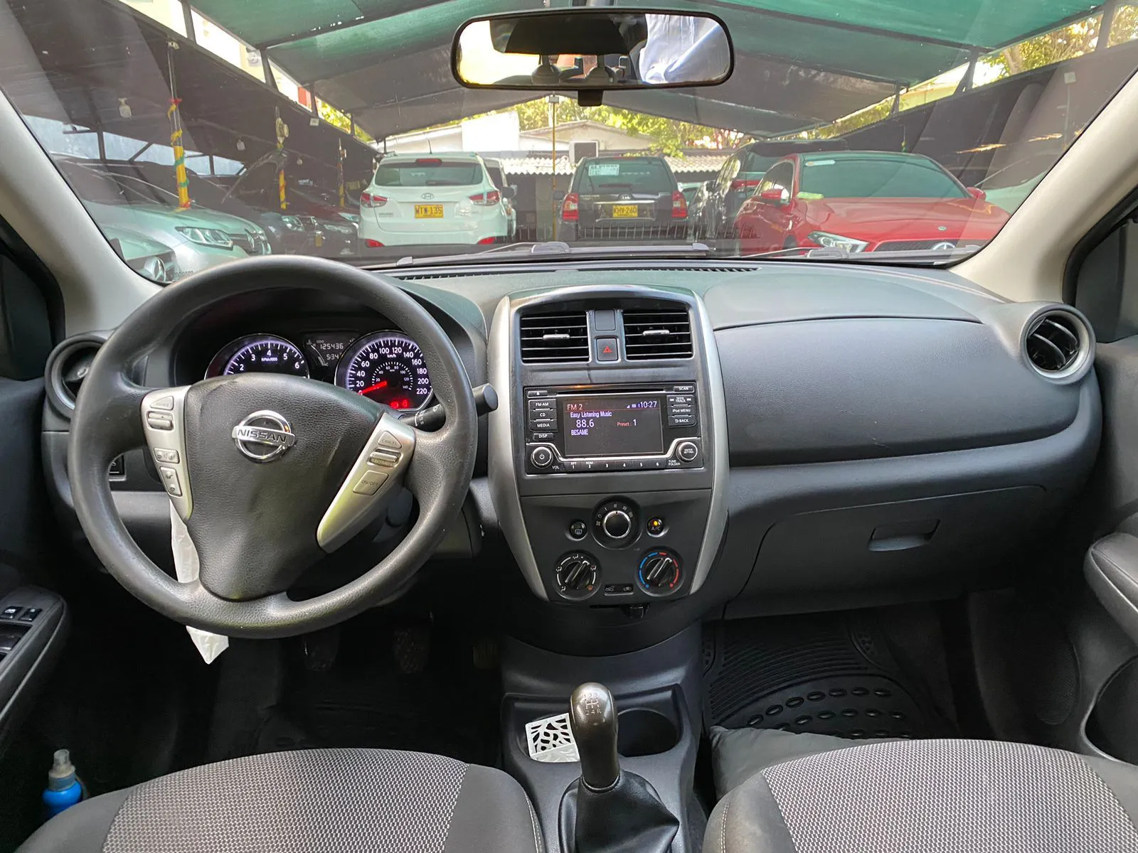 NISSAN VERSA 2016