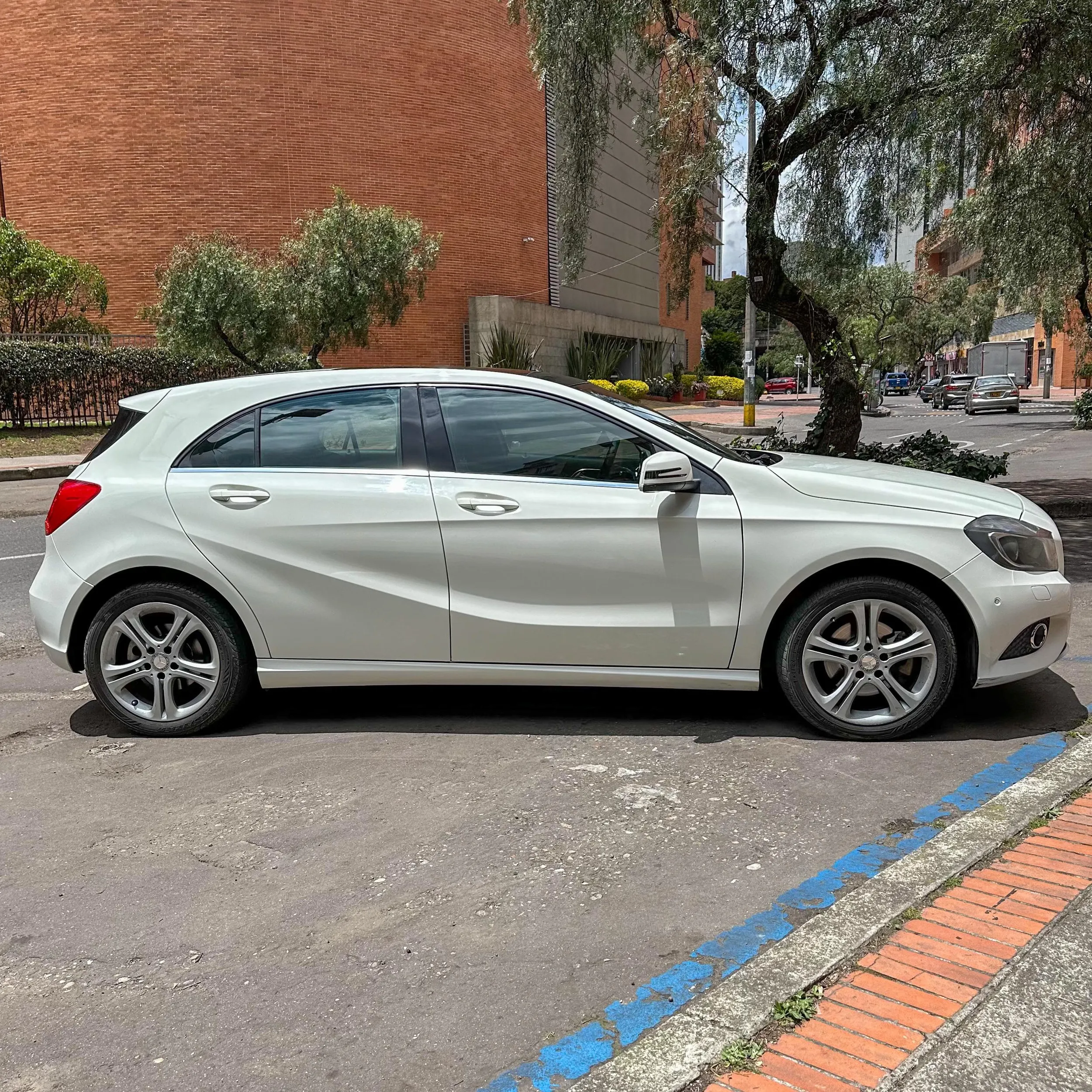 MERCEDES BENZ A A 200 [W176] MT 1600CC T 5P 2016