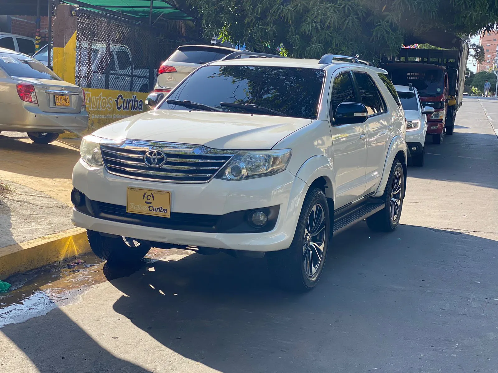 TOYOTA FORTUNER 2014