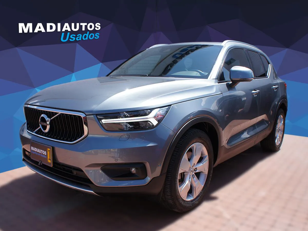 VOLVO XC40 T4 FWD MOMENTUM II 2019