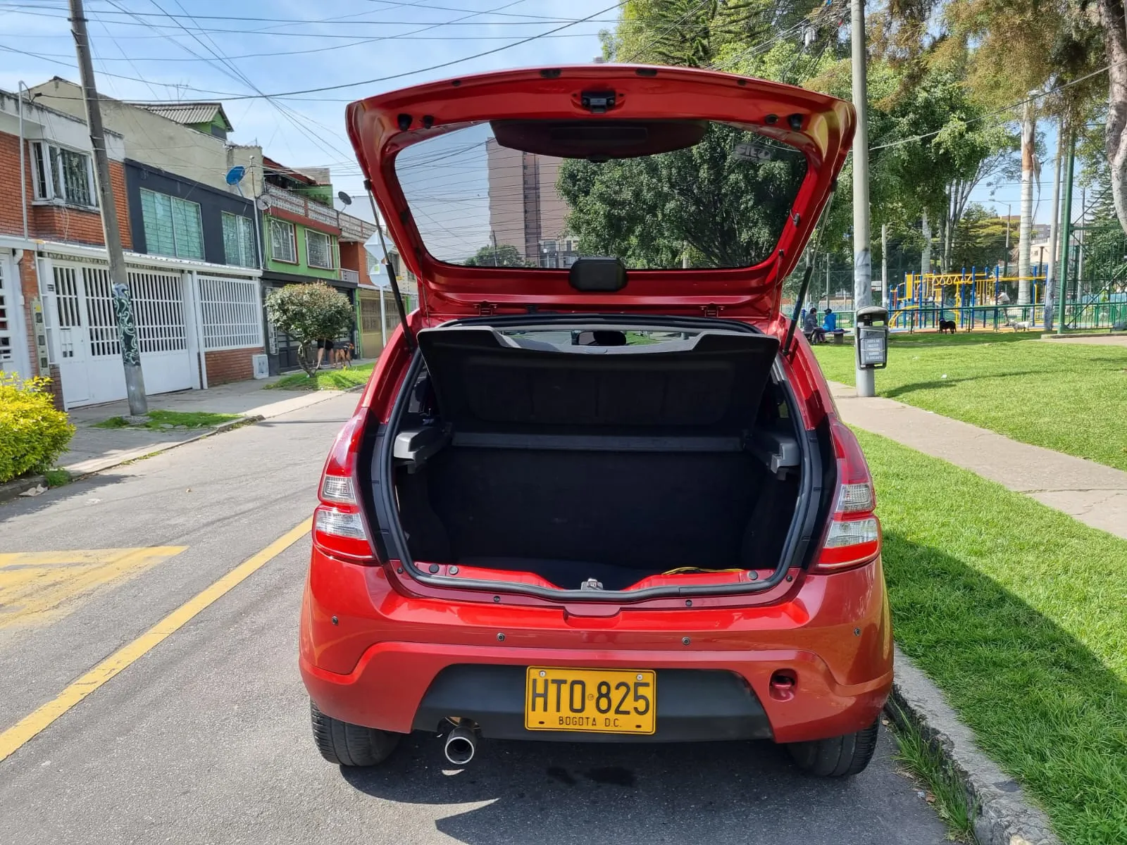 RENAULT SANDERO 2014