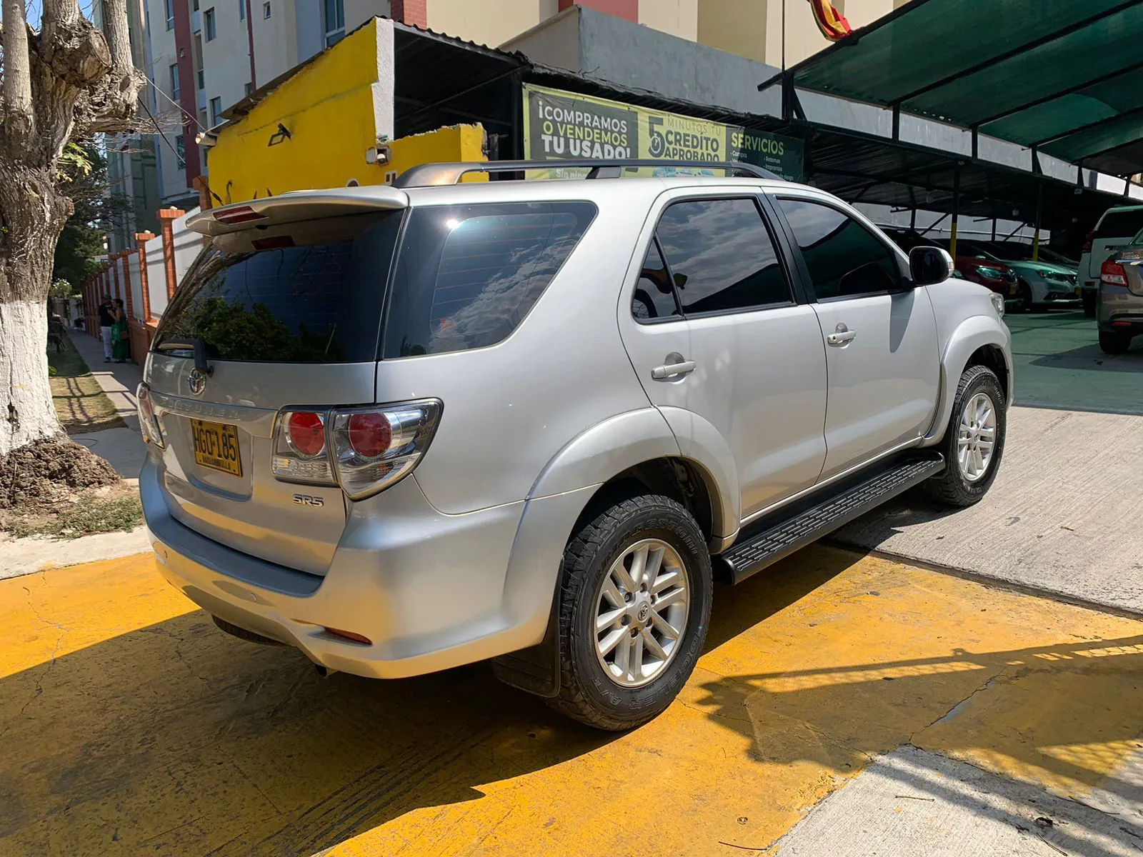 TOYOTA FORTUNER 2014