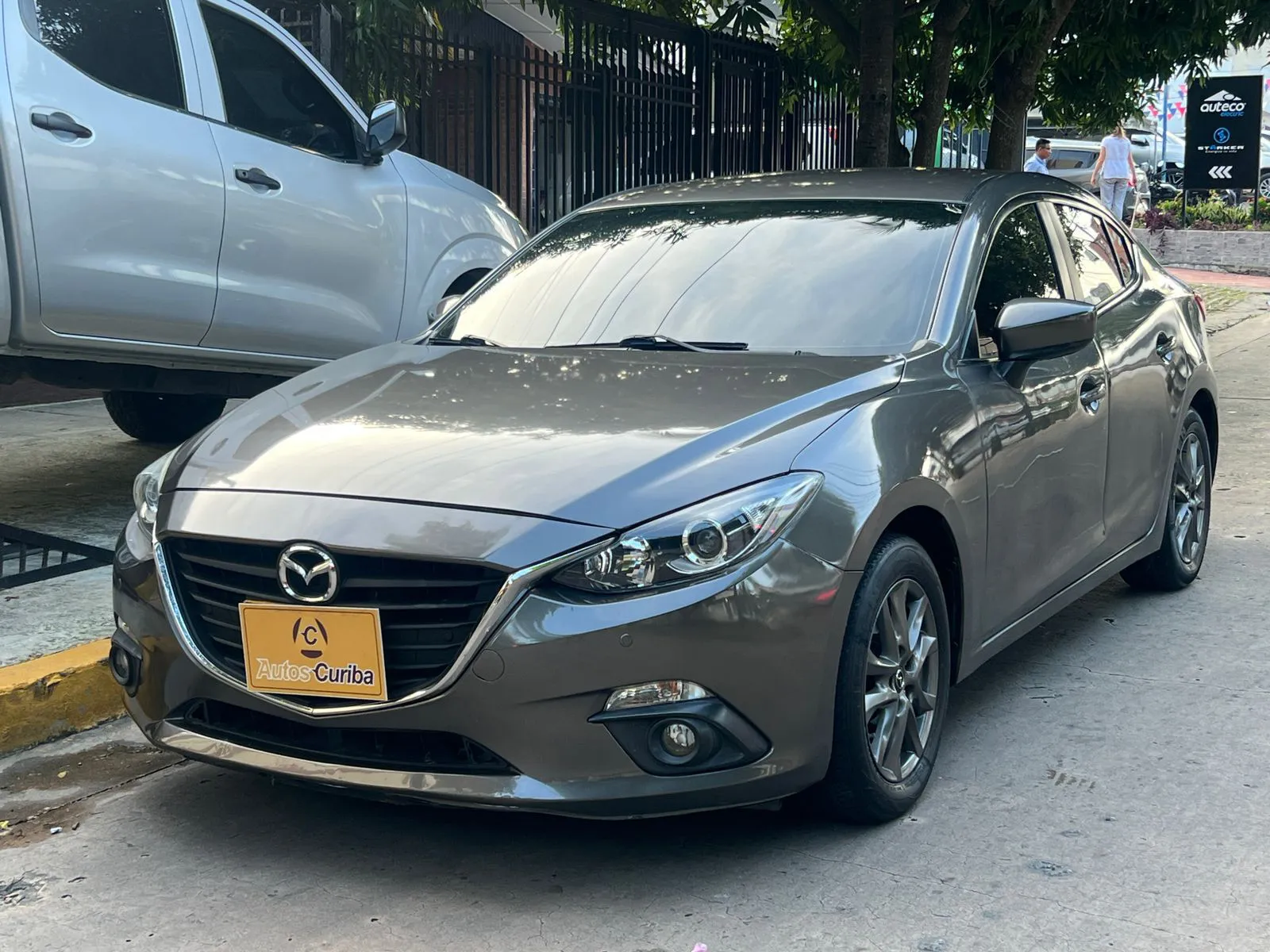 MAZDA 3 2016