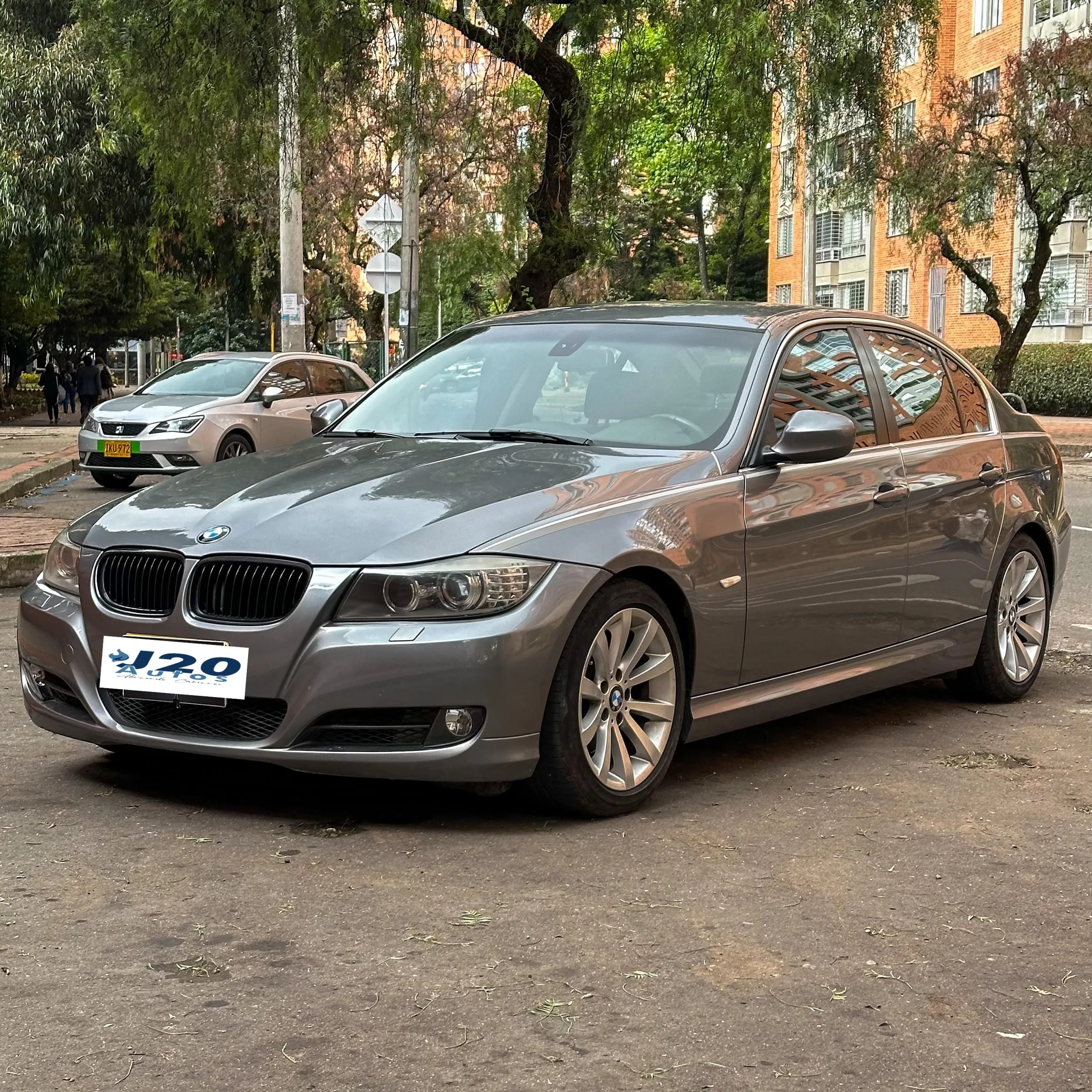 BMW 325i E90 LCI Sport 2010