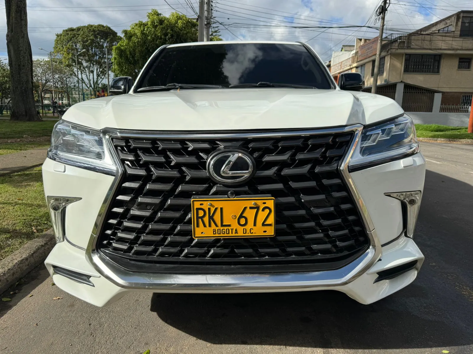 LEXUS LX [3] 570.0 2011