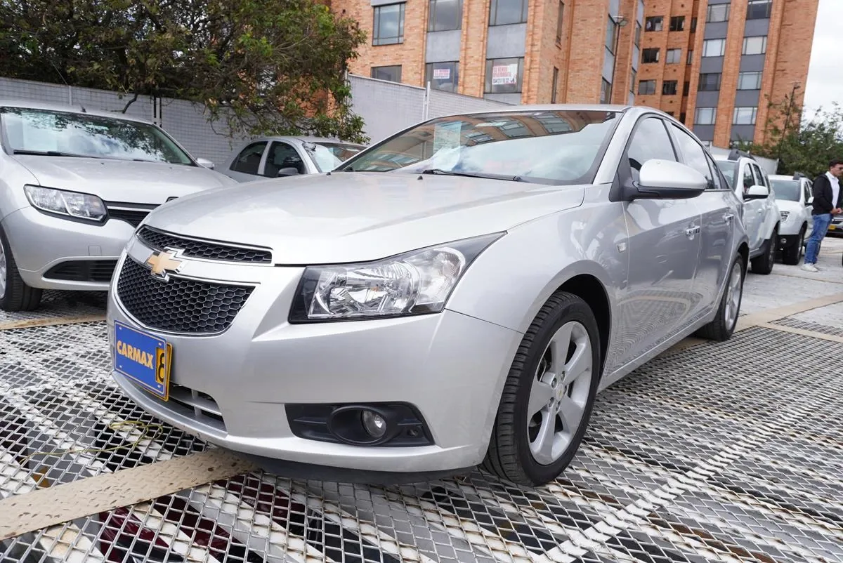 CHEVROLET CRUZE 2012