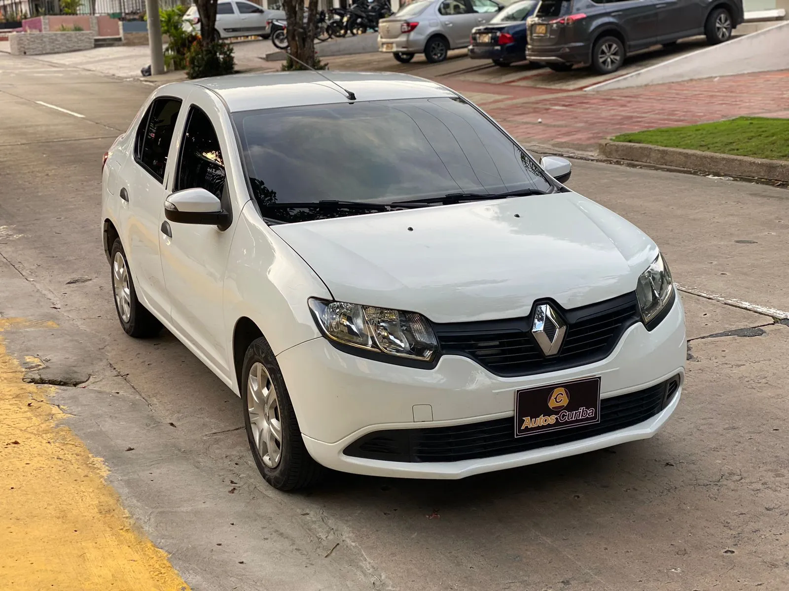 RENAULT LOGAN 2019