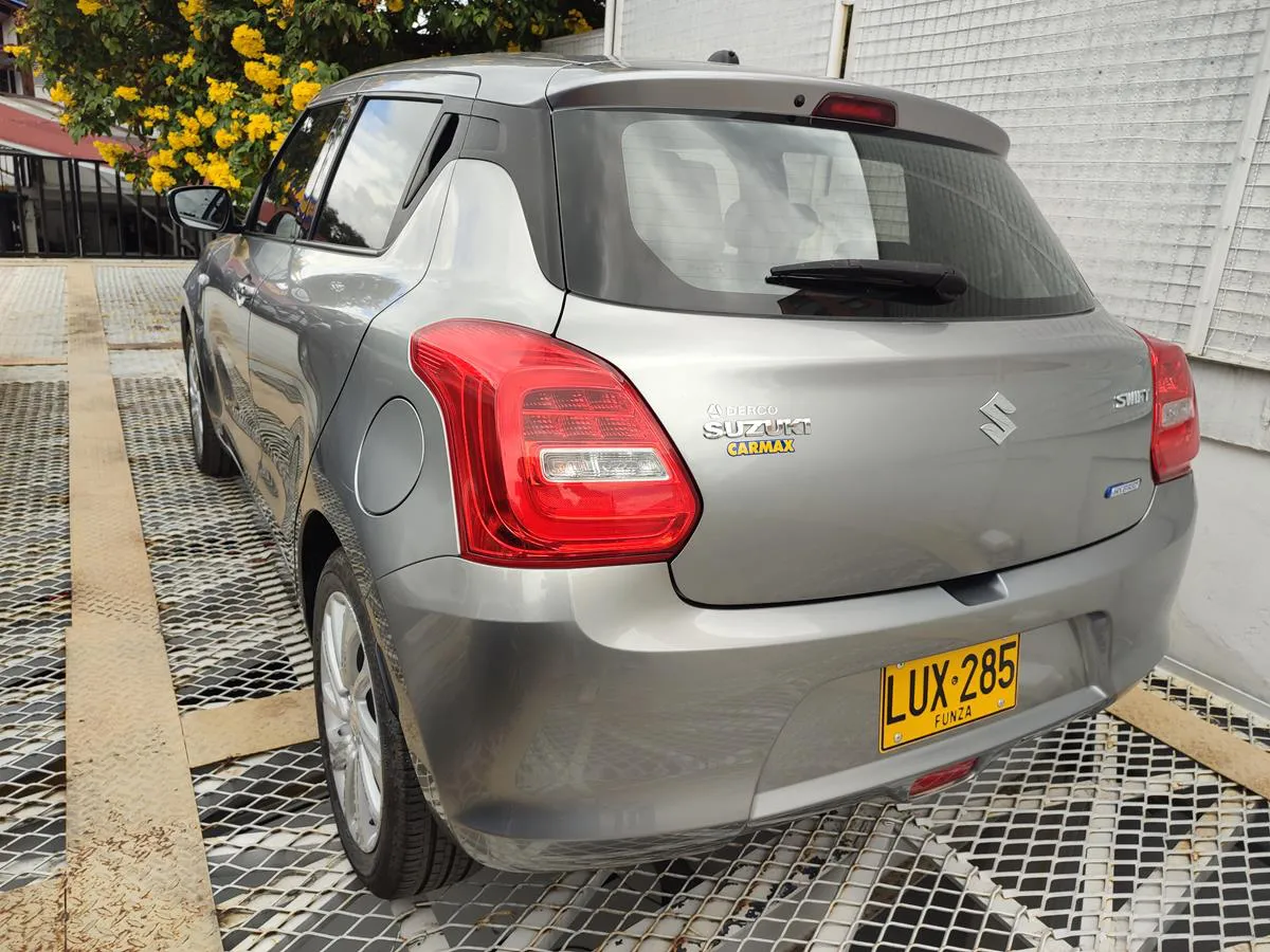 SUZUKI SWIFT HYBRID 2023