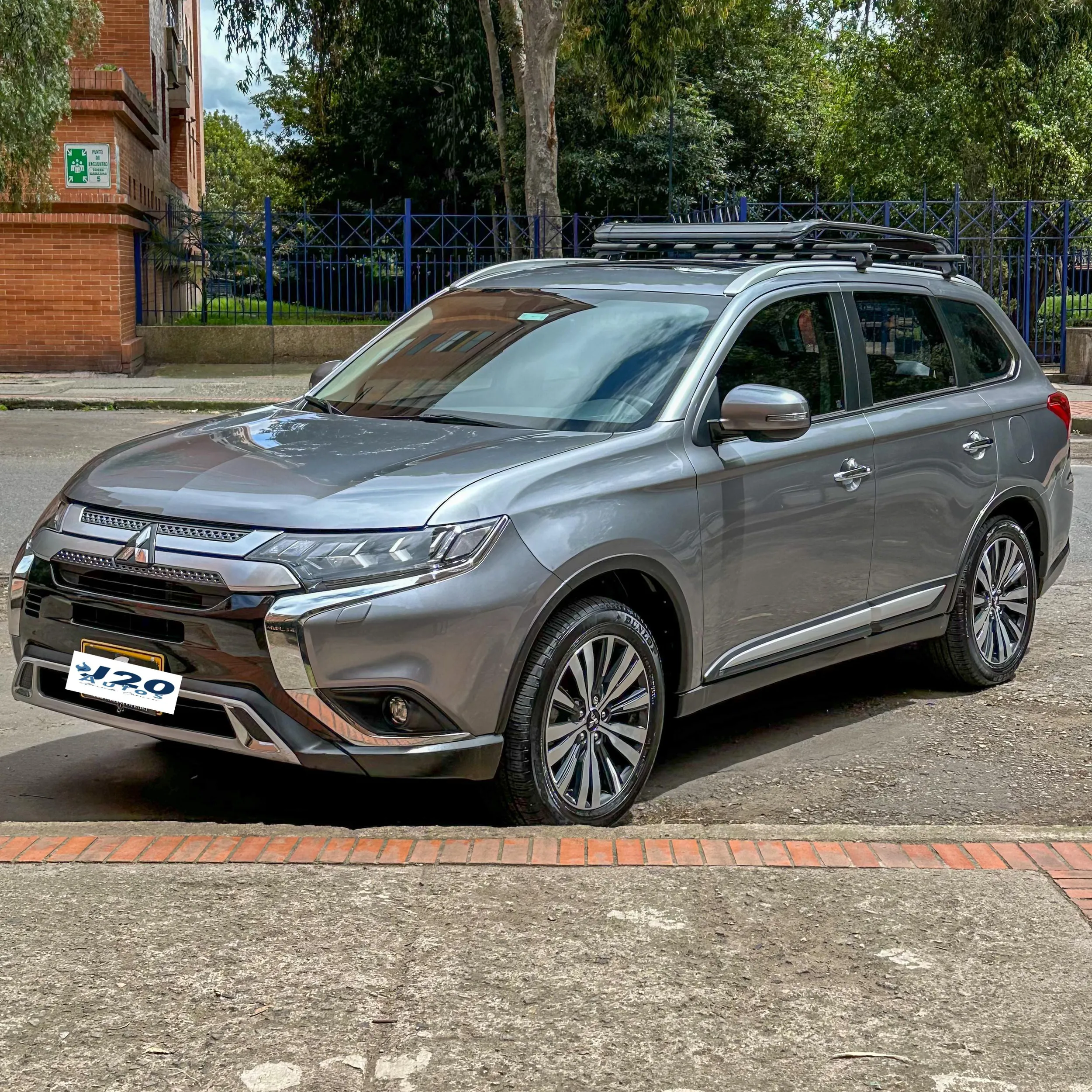 MITSUBISHI OUTLANDER [4]  2.5L 2023