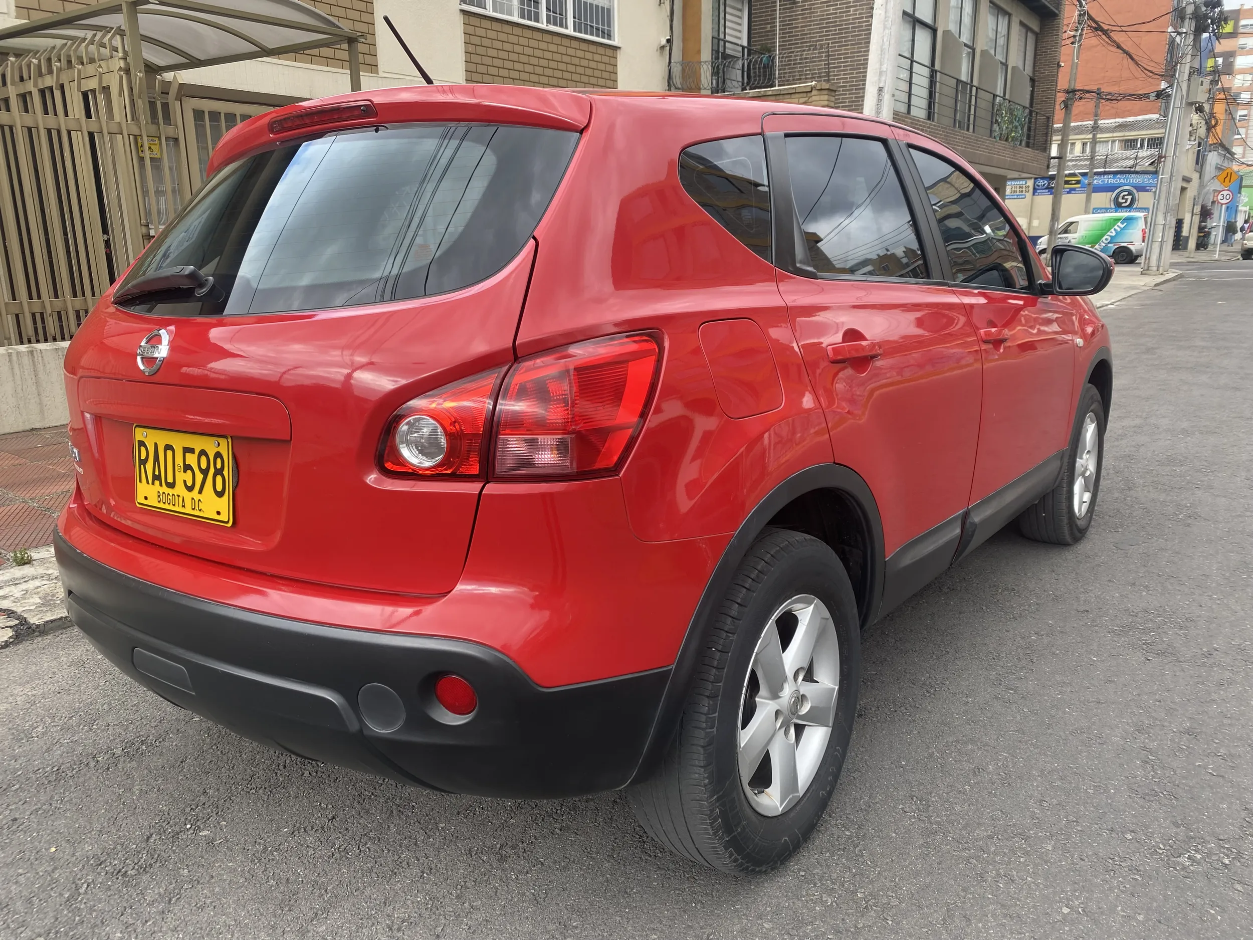 NISSAN QASHQAI 2010