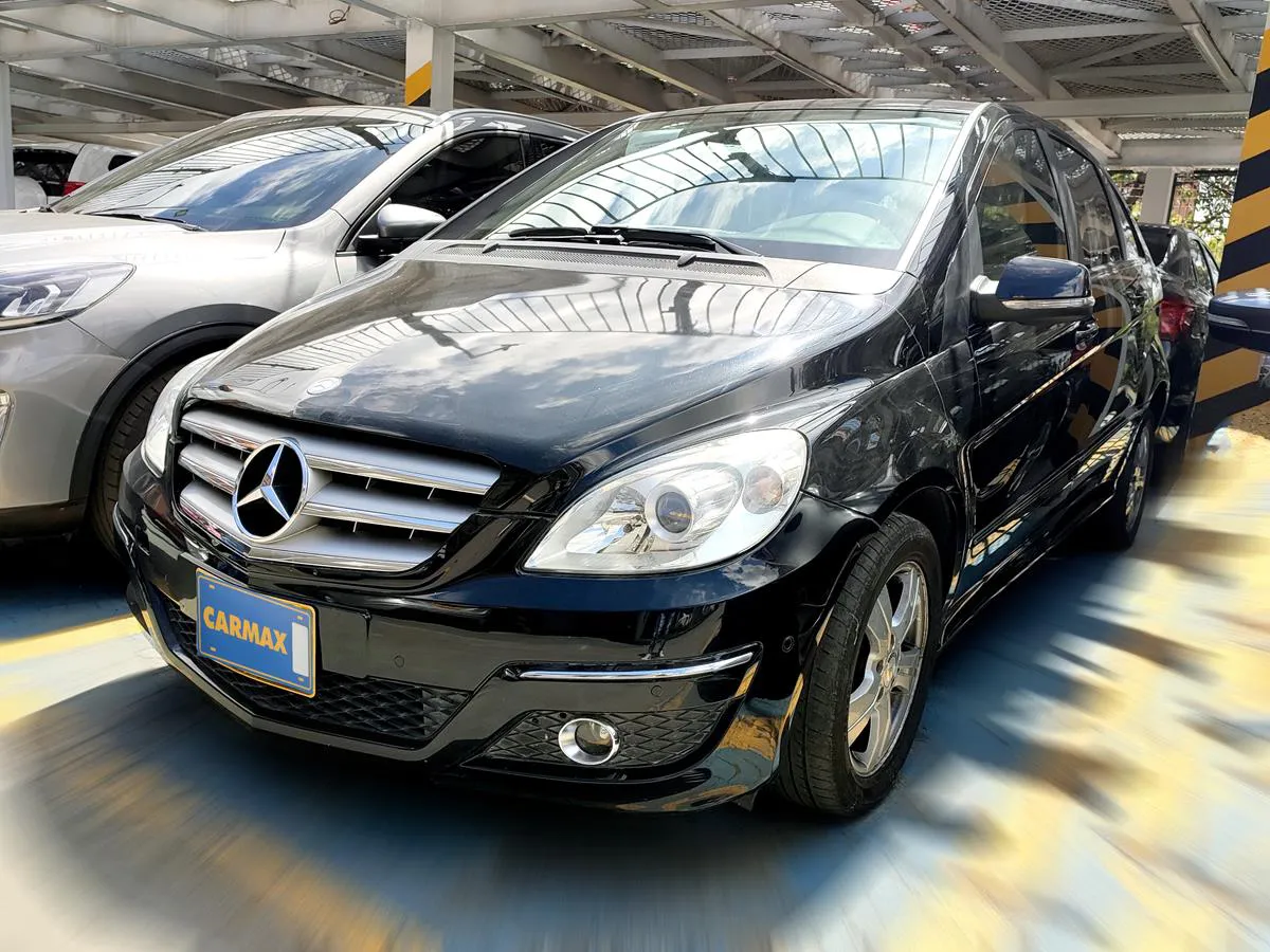 MERCEDES BENZ B 180 2012