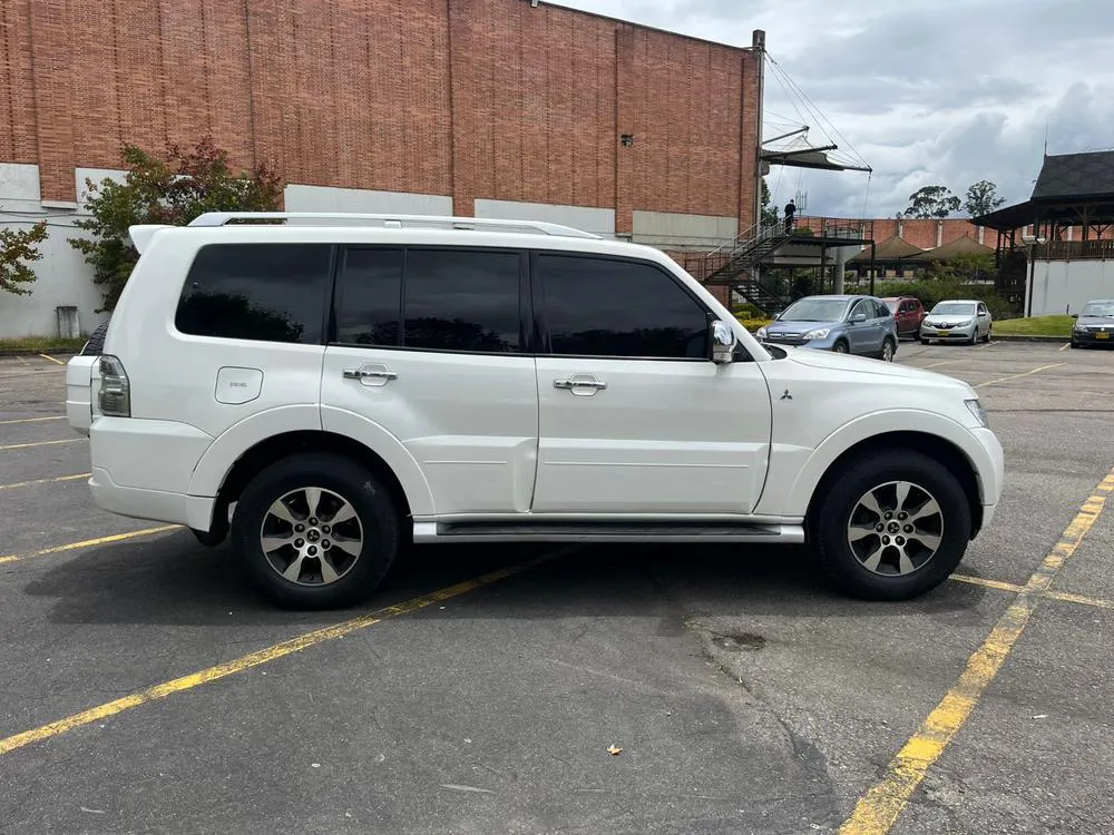 MITSUBISHI MITSUBISHI MONTERO V98 WAGON  2008