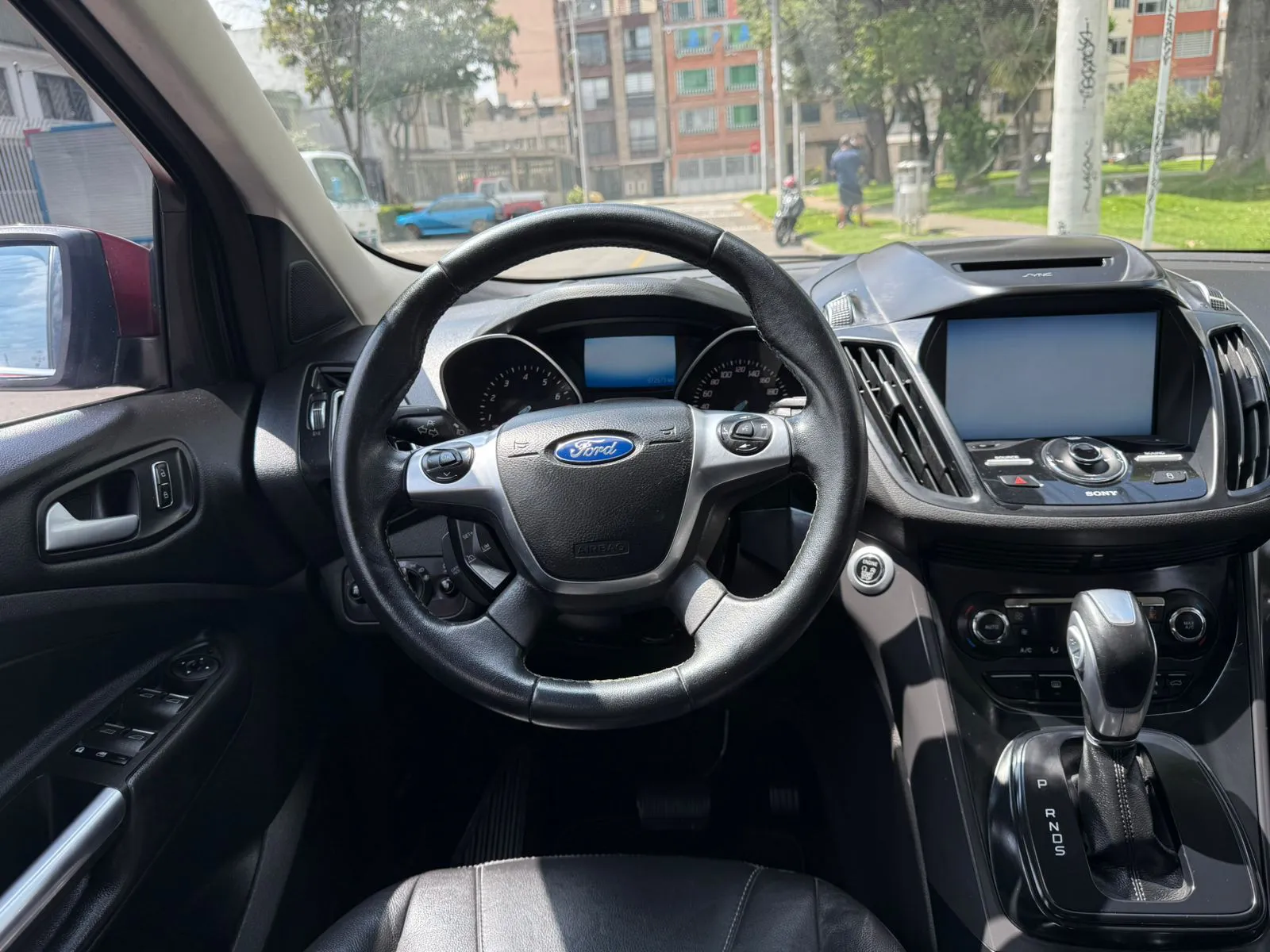 FORD ESCAPE TITANIUM 2016